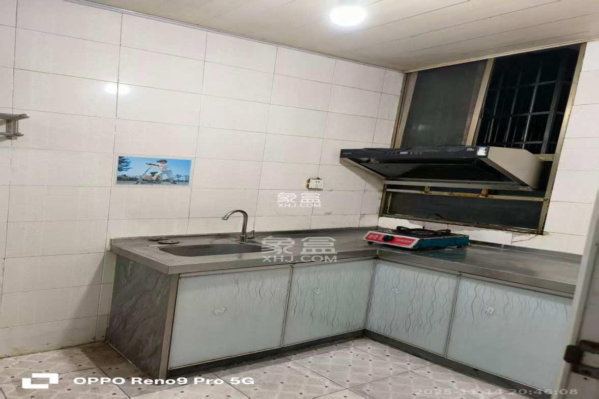 黄荆小区 2室1厅1卫 1600.0元/月 黄荆小区 2室1厅1卫 1600.0元/月室内图