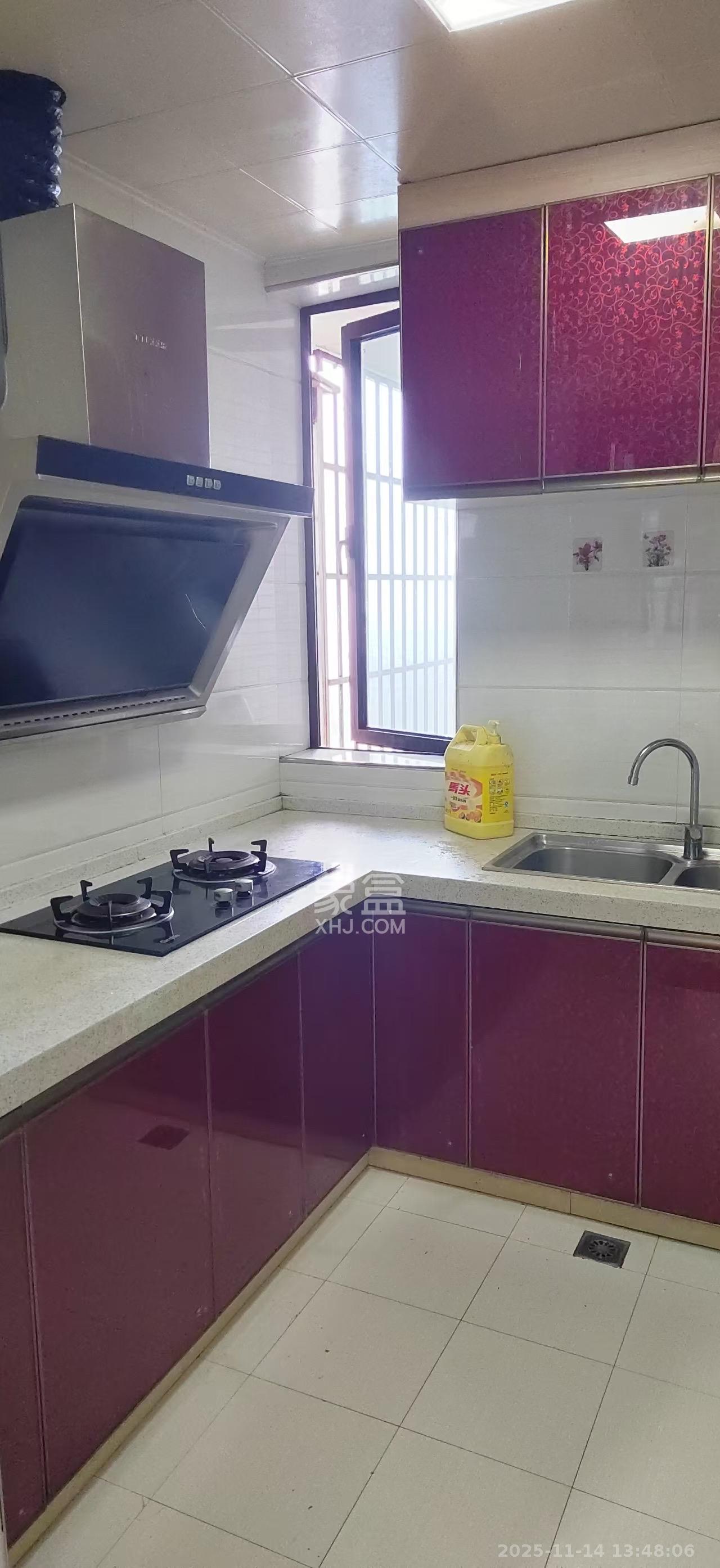 盛地春天里 3室2厅1卫 1400.0元/月 盛地春天里 3室2厅1卫 1400.0元/月室内图