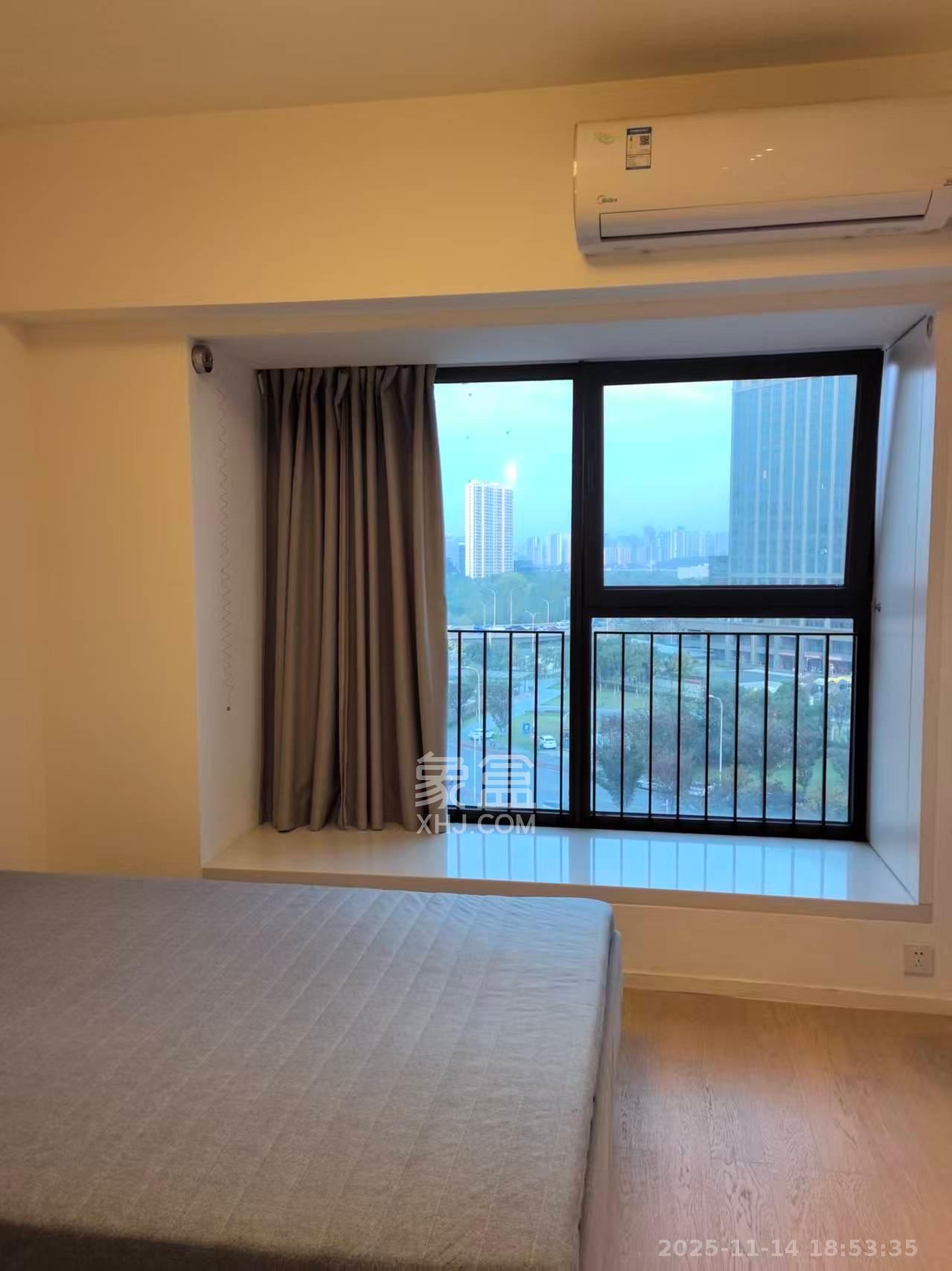 荟聚之光 1室1厅1卫 2100.0元/月 荟聚之光 1室1厅1卫 2100.0元/月室内图