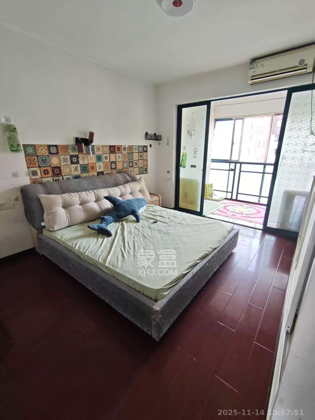 华盛世纪新城 4室2厅2卫 2400.0元/月 华盛世纪新城 4室2厅2卫 2400.0元/月室内图