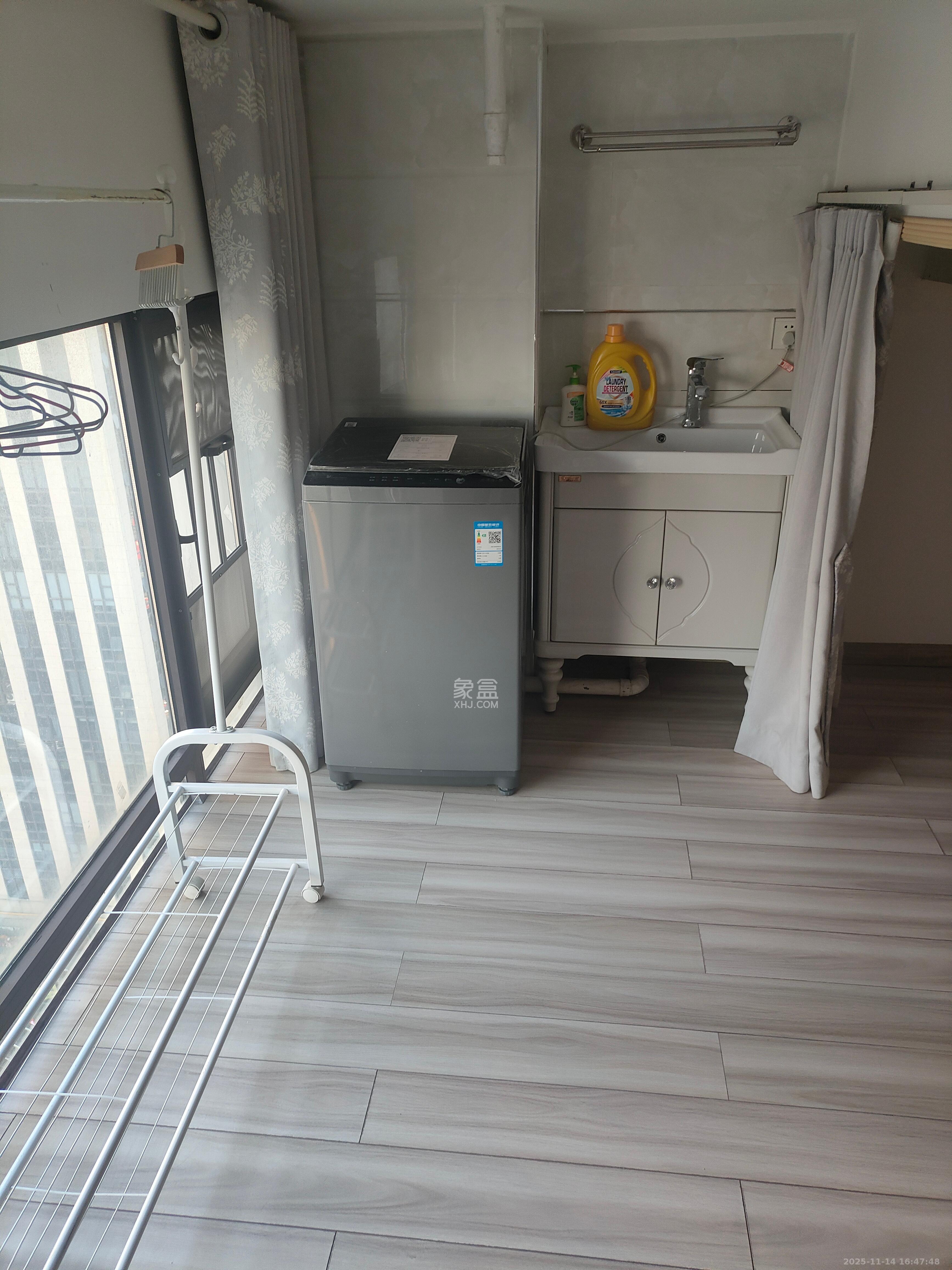 金科时代中心  1室1厅1卫    1500.0元/月室内图