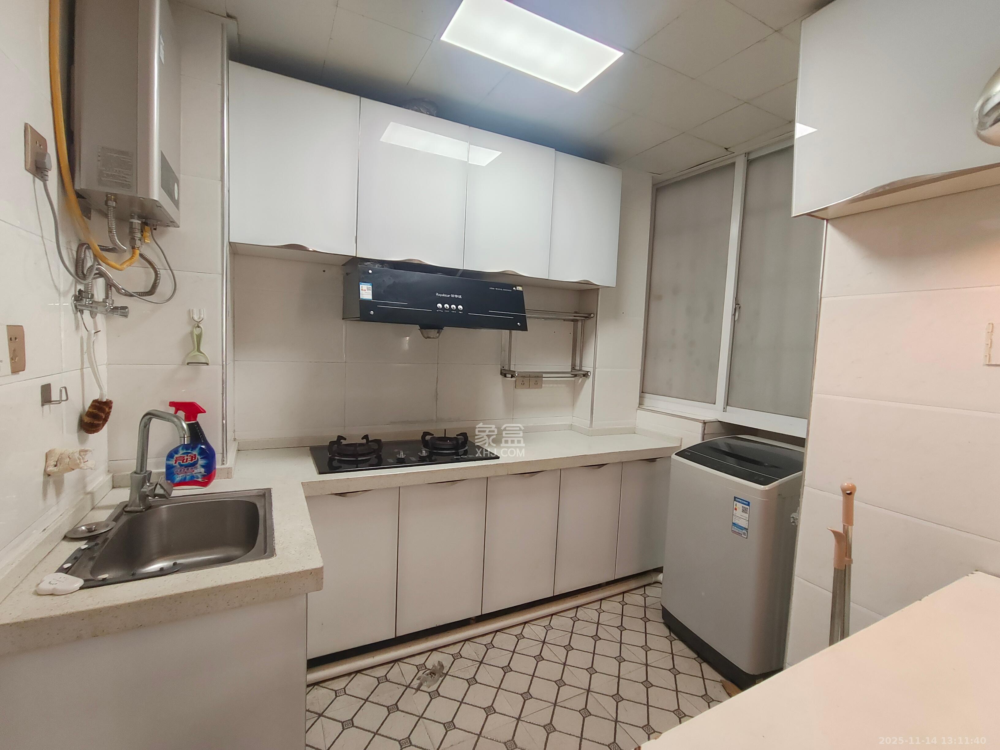 朝阳银座  1室1厅1卫    1700.0元/月室内图