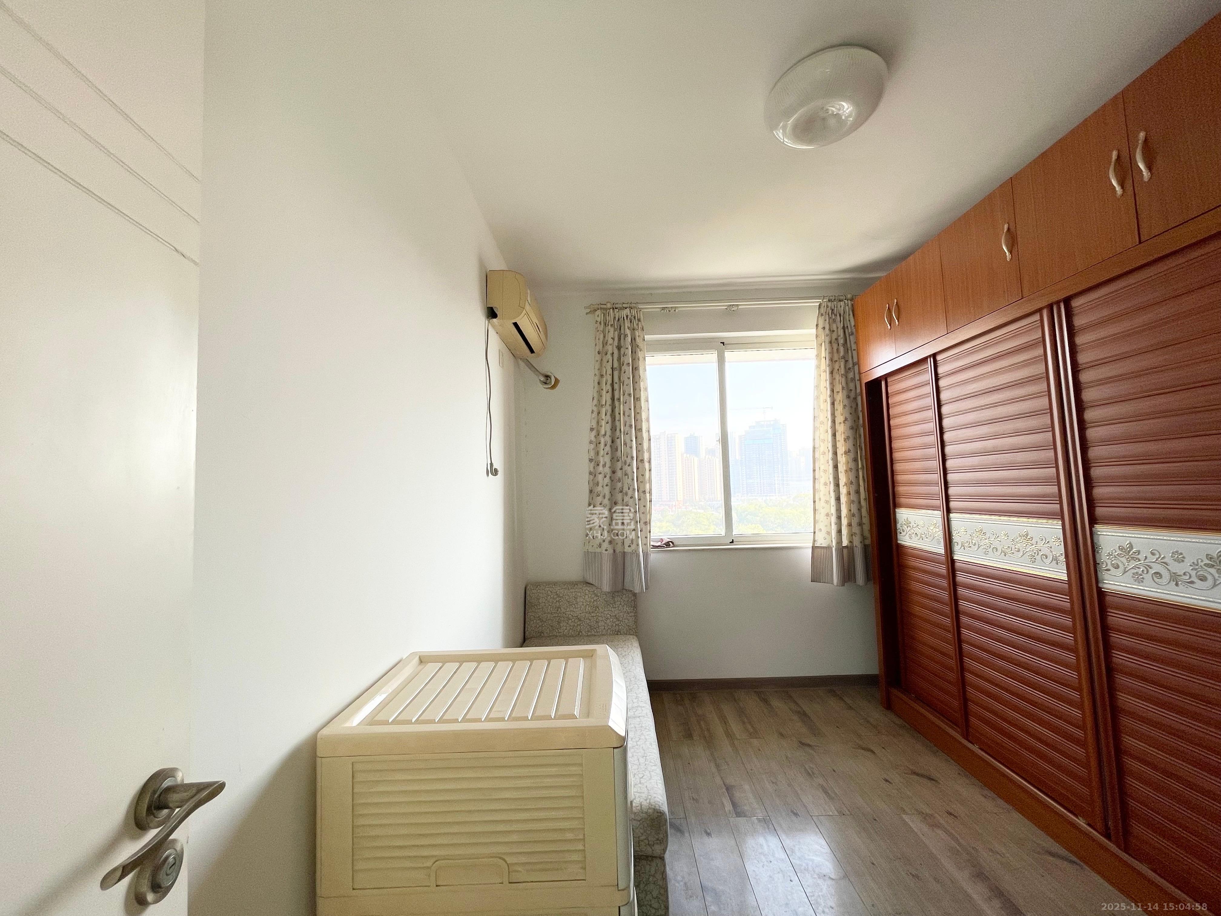 丽江翠园 3室2厅2卫 1500.0元/月 丽江翠园 3室2厅2卫 1500.0元/月室内图