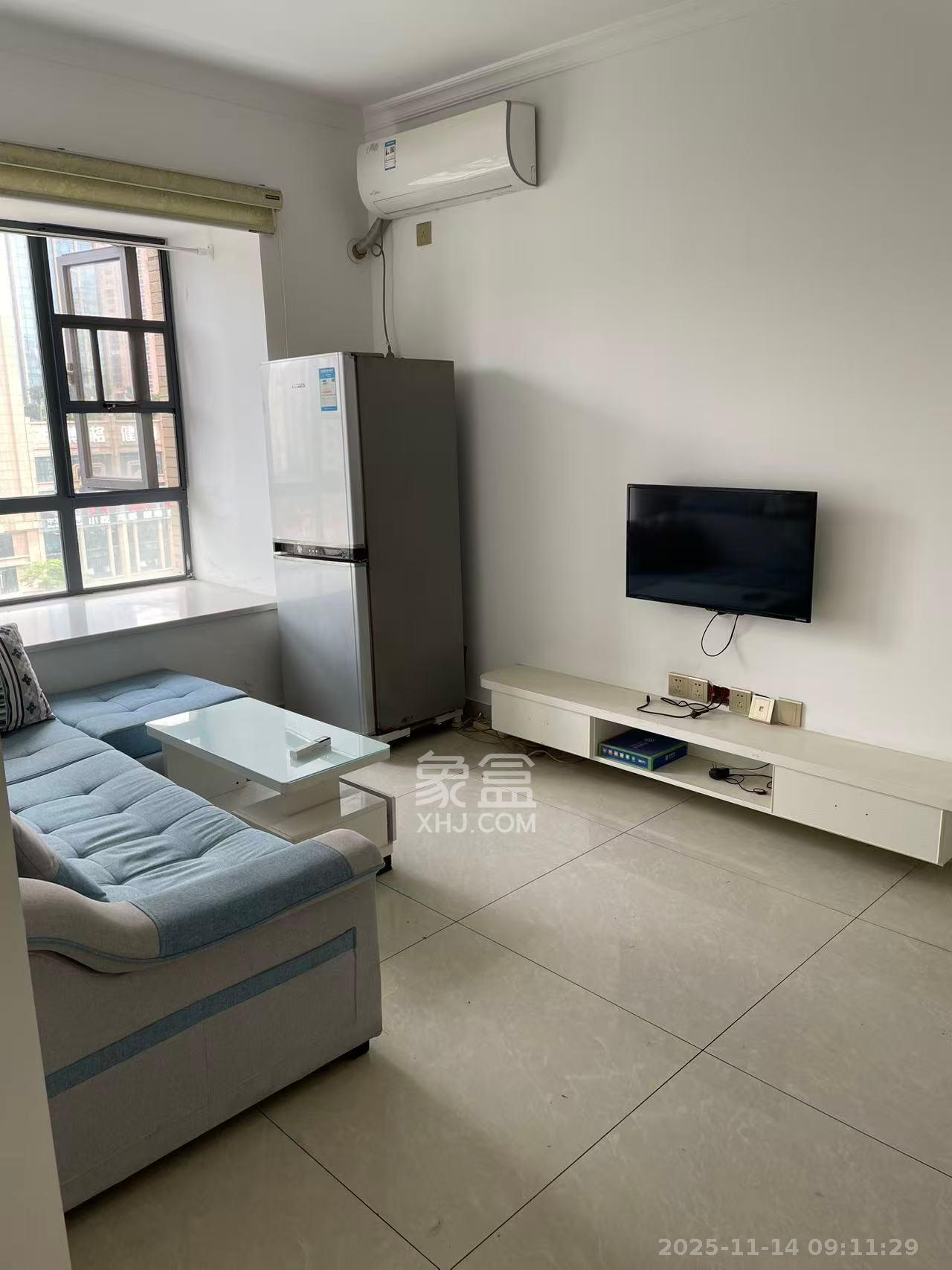 西子湖畔沃府  3室2厅1卫    2400.0元/月室内图