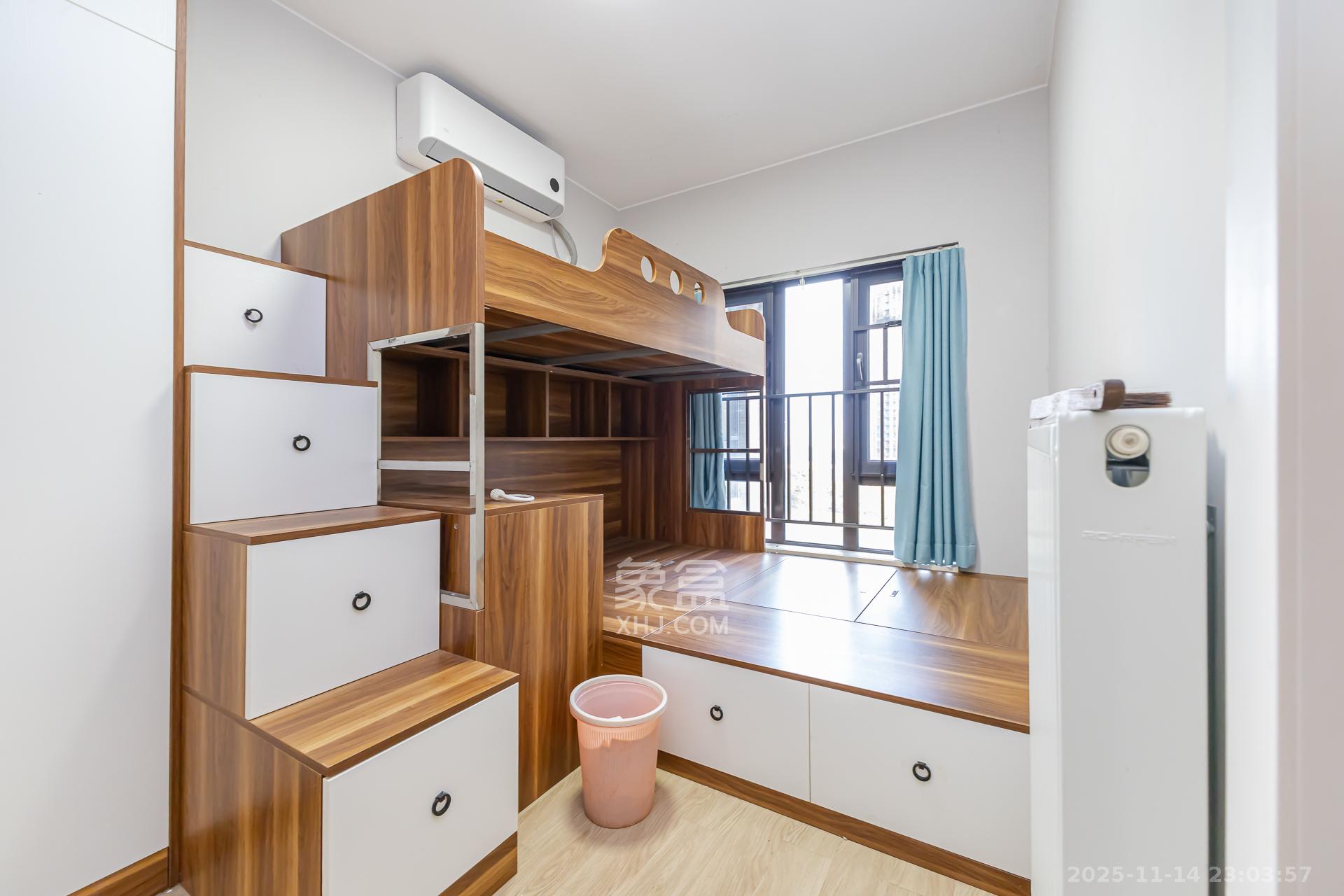 时代倾城五期  2室2厅1卫    69.5万卧室