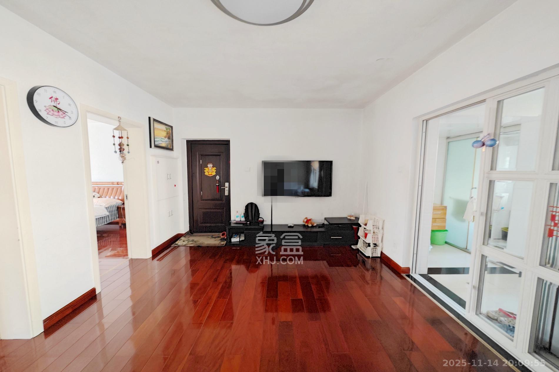 长钢社区(半边山宿舍区) 2室1厅1卫 36.0万 长钢社区(半边山宿舍区) 2室1厅1卫 36.0万客厅