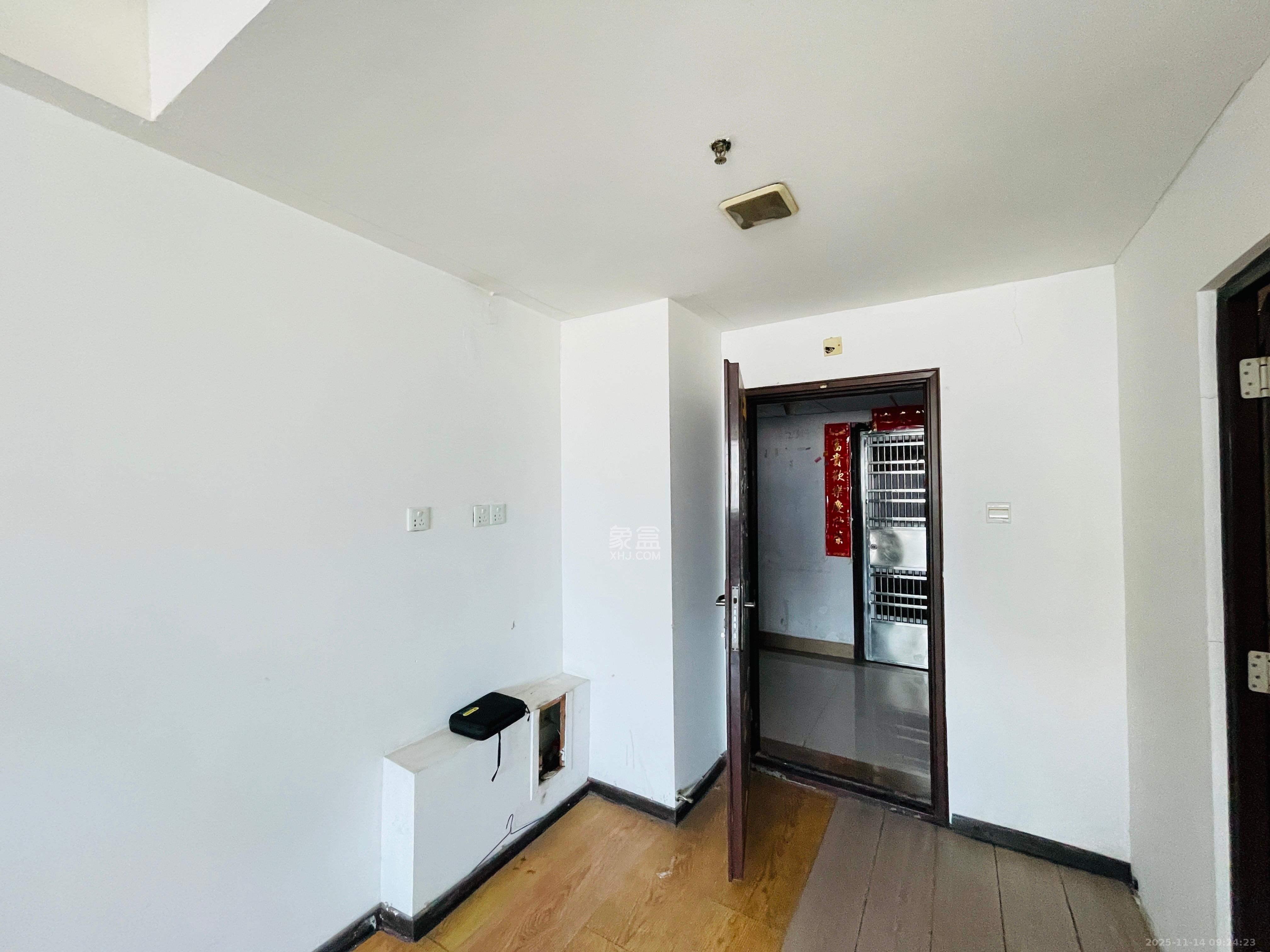 上城星座  1室0厅1卫    1200.0元/月室内图