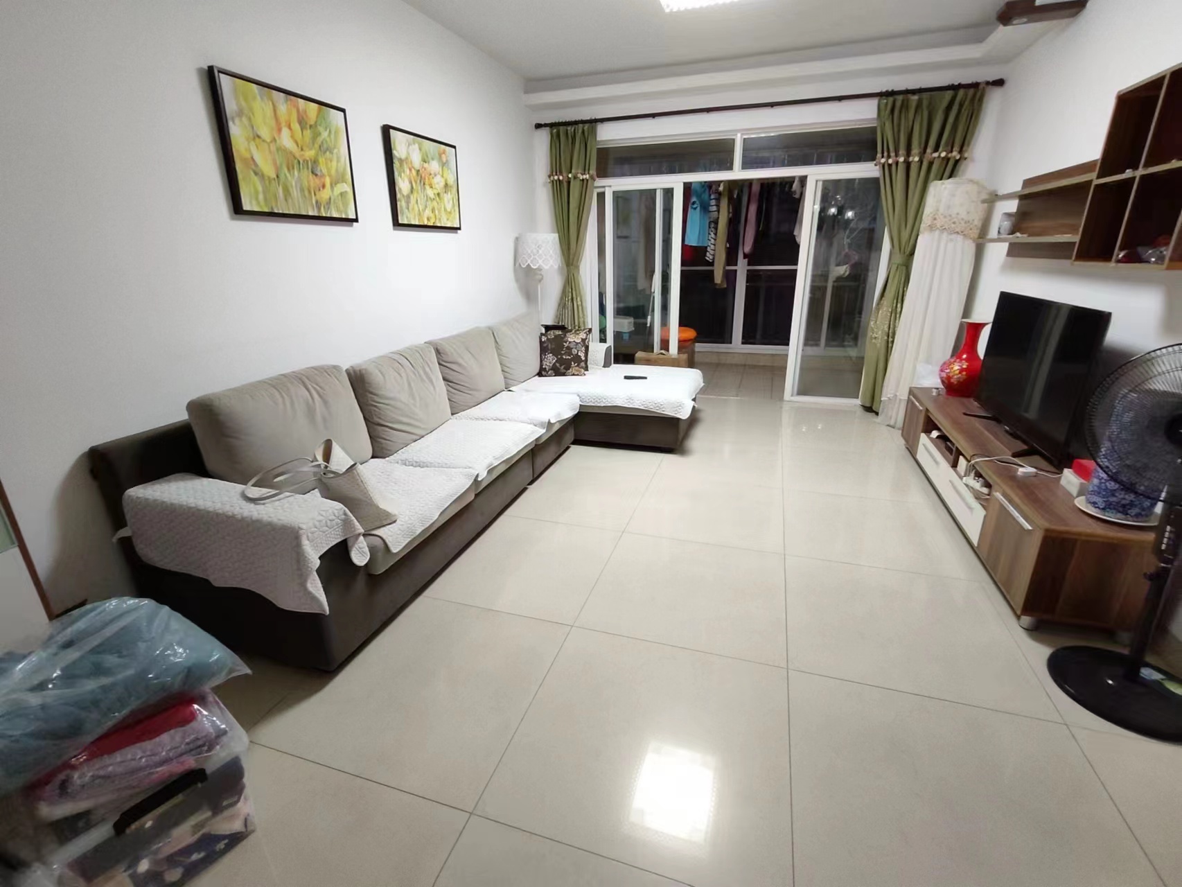 四季华庭金色年华  2室2厅1卫    2500.0元/月室内图