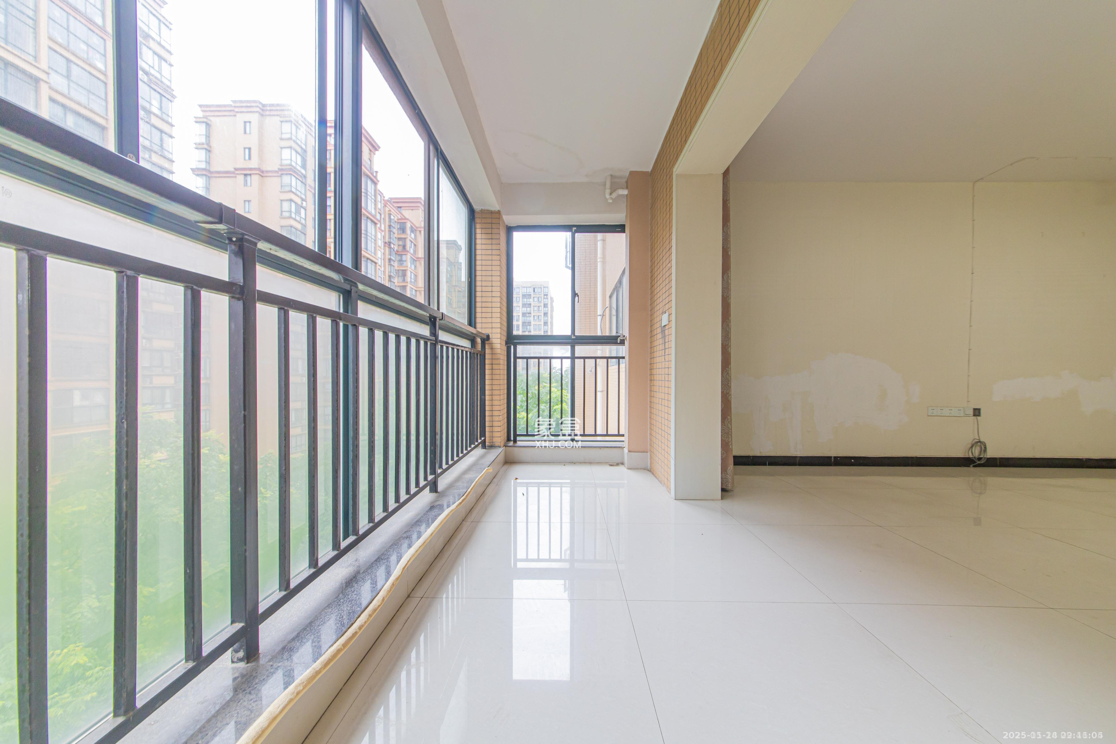 星城荣域 4室2厅1卫 4200.0元/月 星城荣域 4室2厅1卫 4200.0元/月室内图