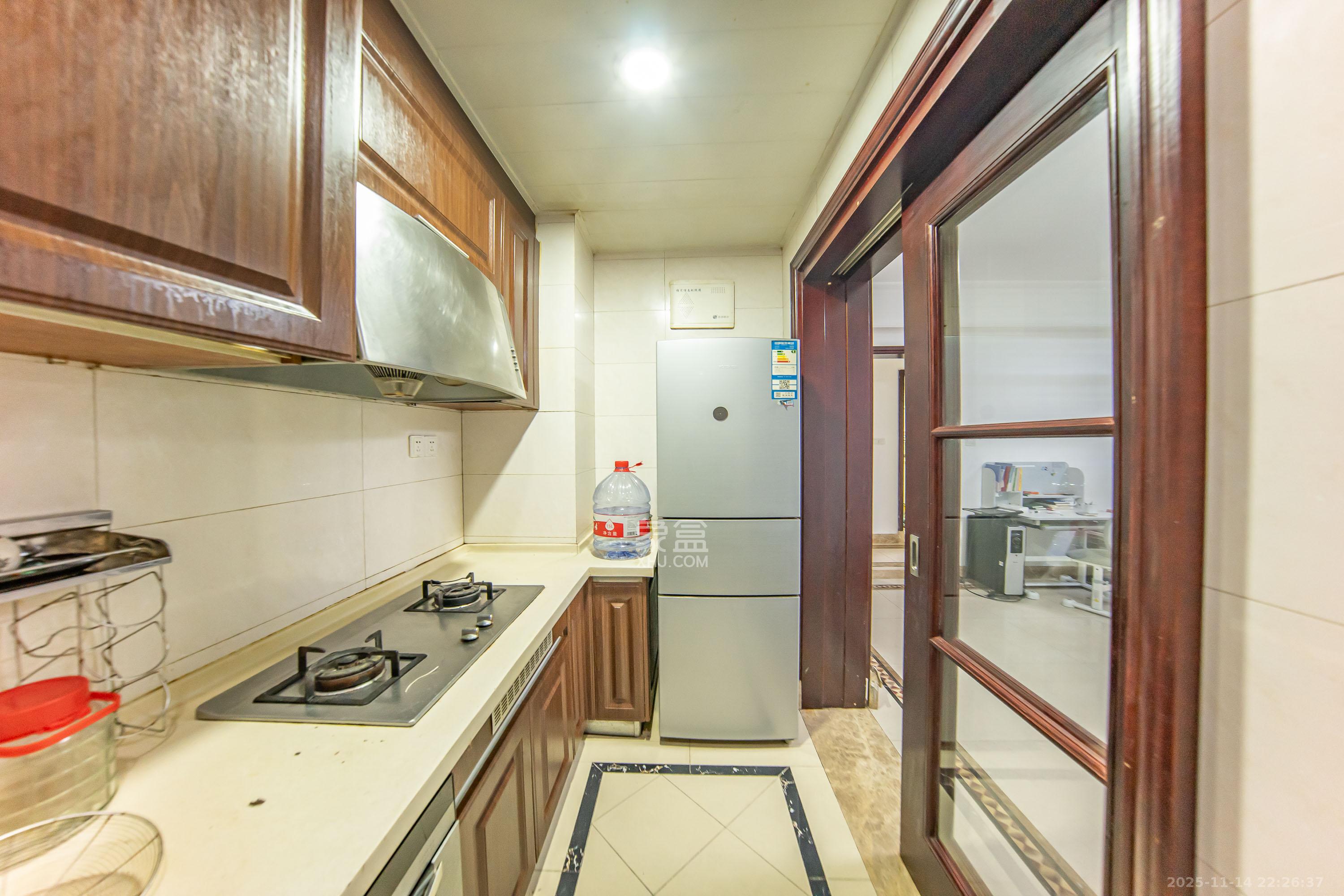 中海国际一期 2室2厅1卫 55.0万 中海国际一期 2室2厅1卫 55.0万厨房