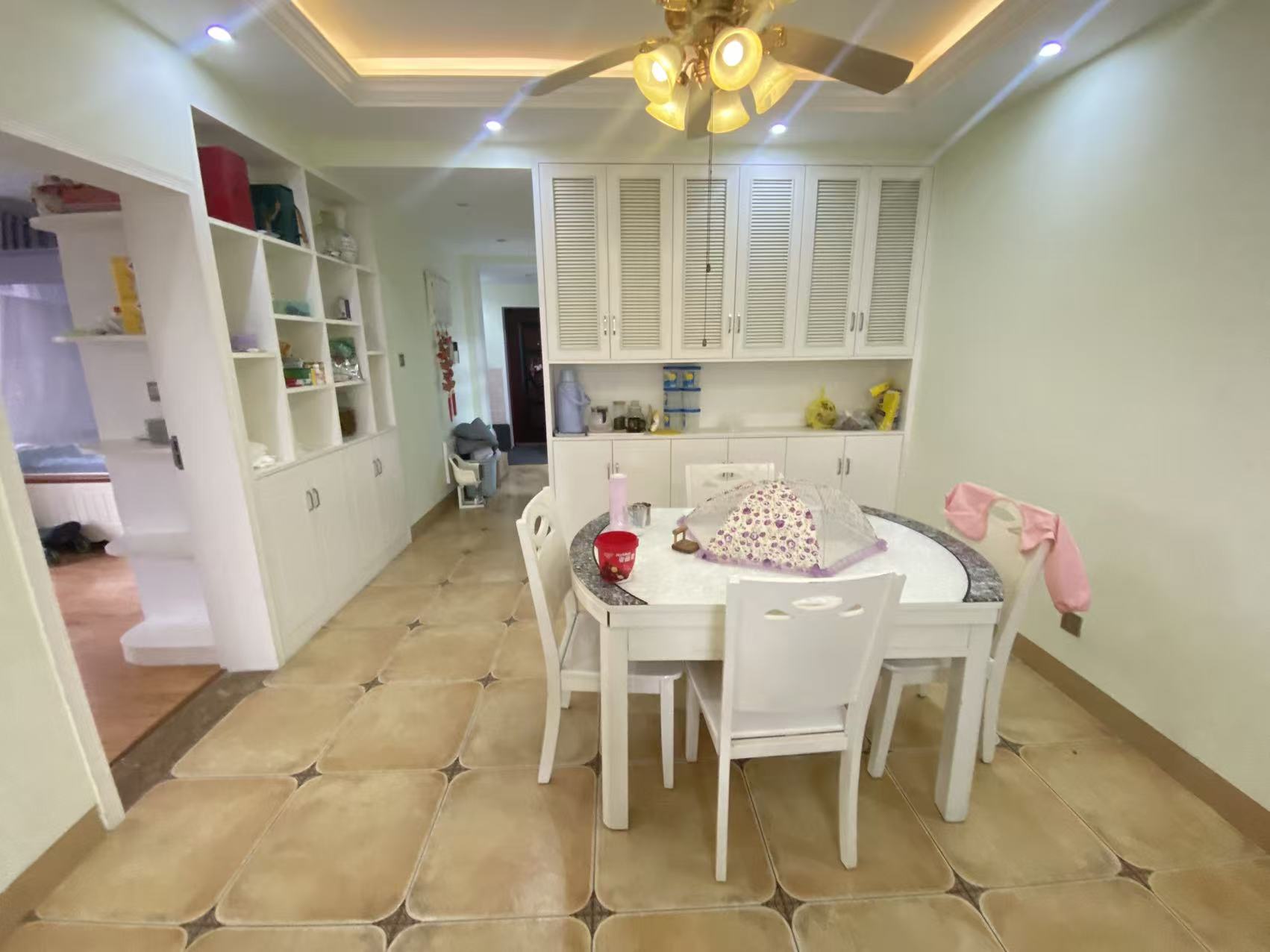 佳兆业金域天下三期  2室2厅1卫    39.8万室内图