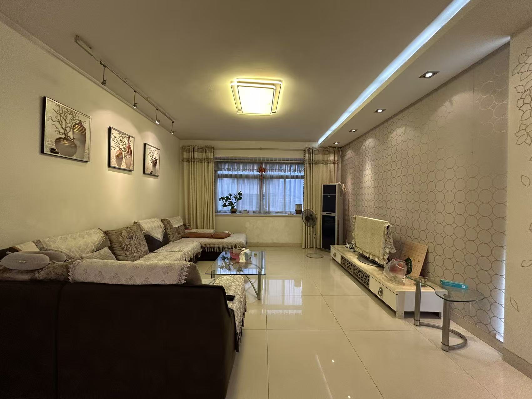 欣佳花园 4室2厅2卫 70.0万 欣佳花园 4室2厅2卫 70.0万室内图