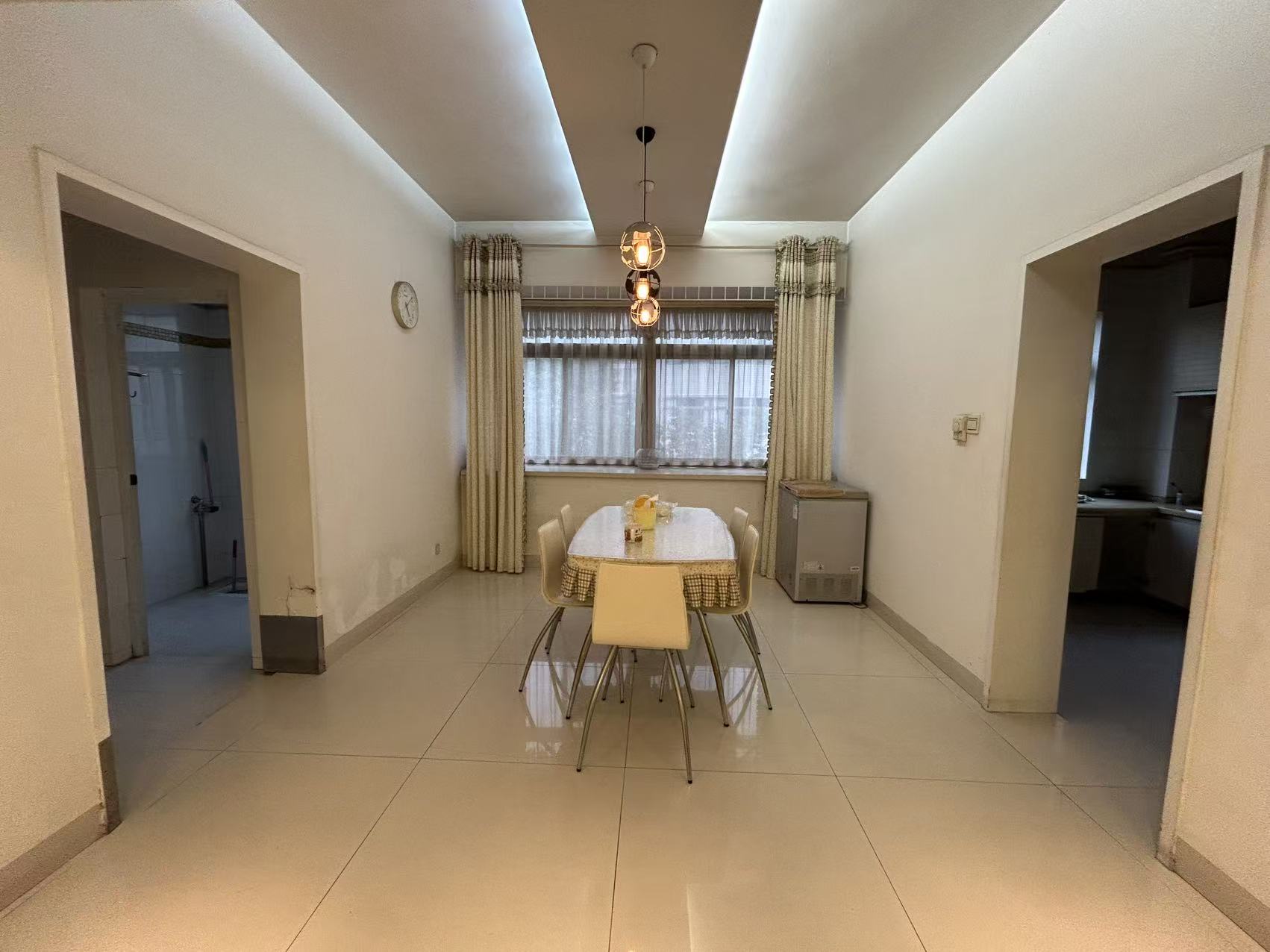 欣佳花园  4室2厅2卫    70.0万室内图