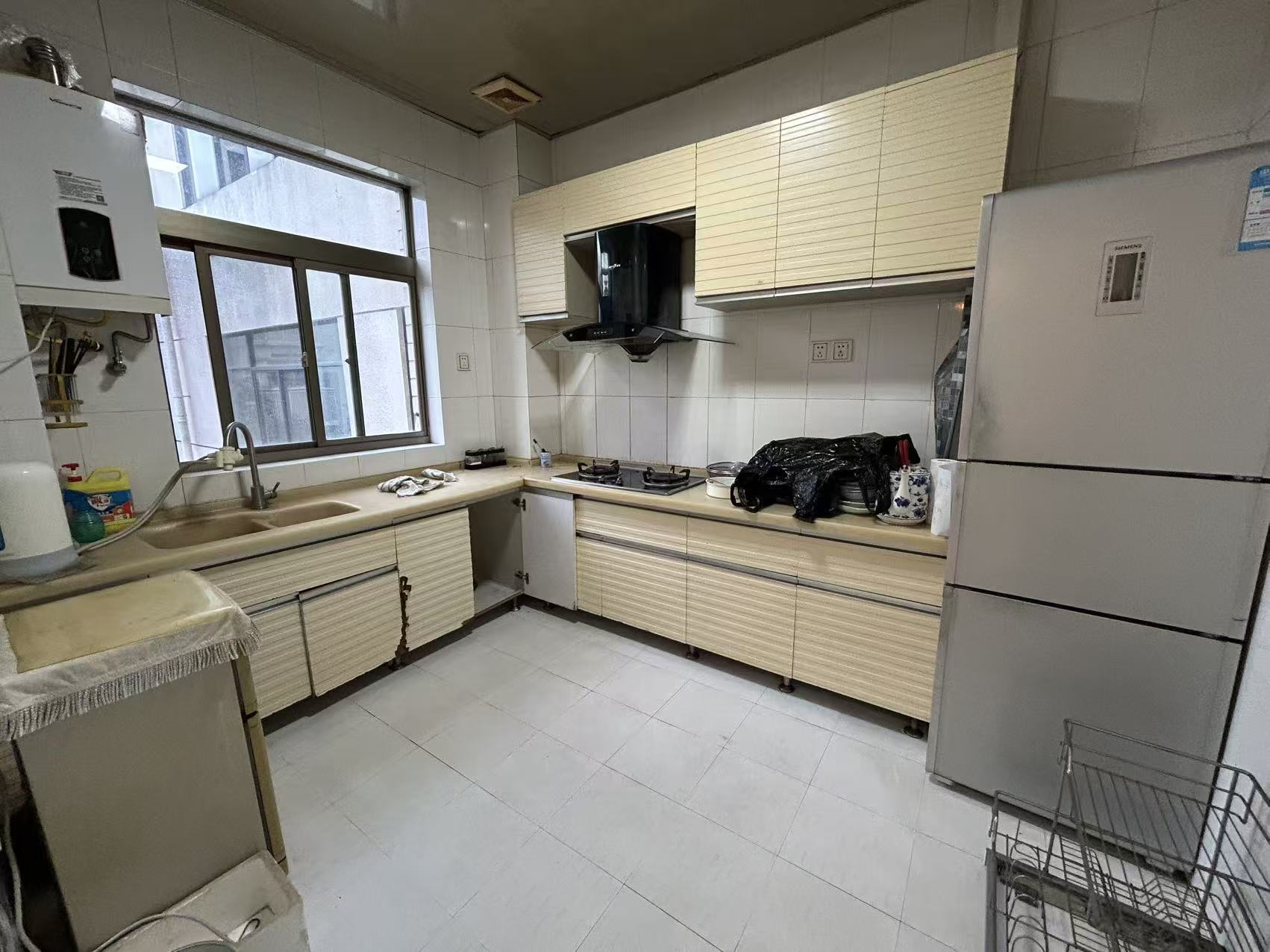 欣佳花园  4室2厅2卫    70.0万室内图