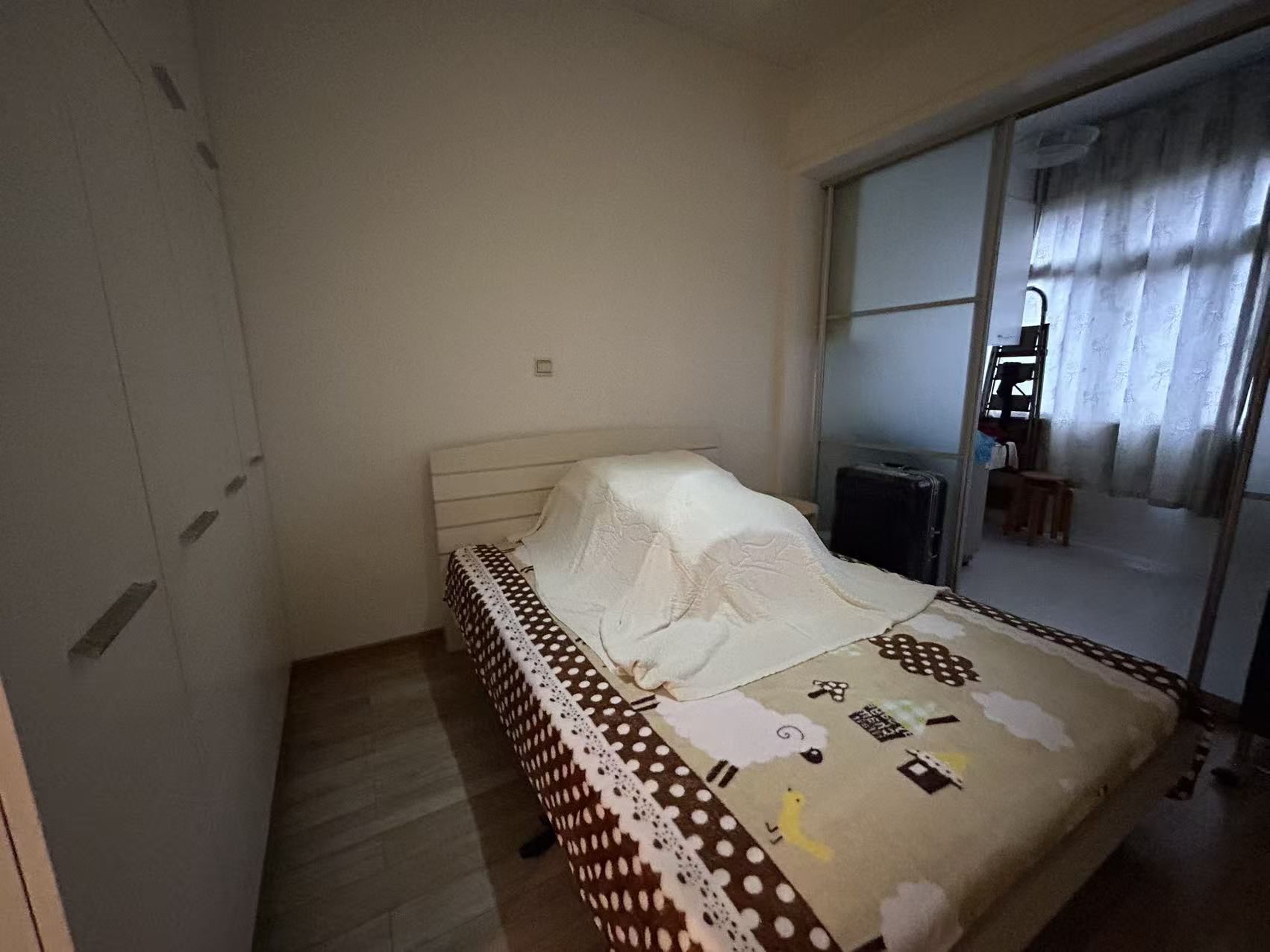 欣佳花园  4室2厅2卫    70.0万室内图