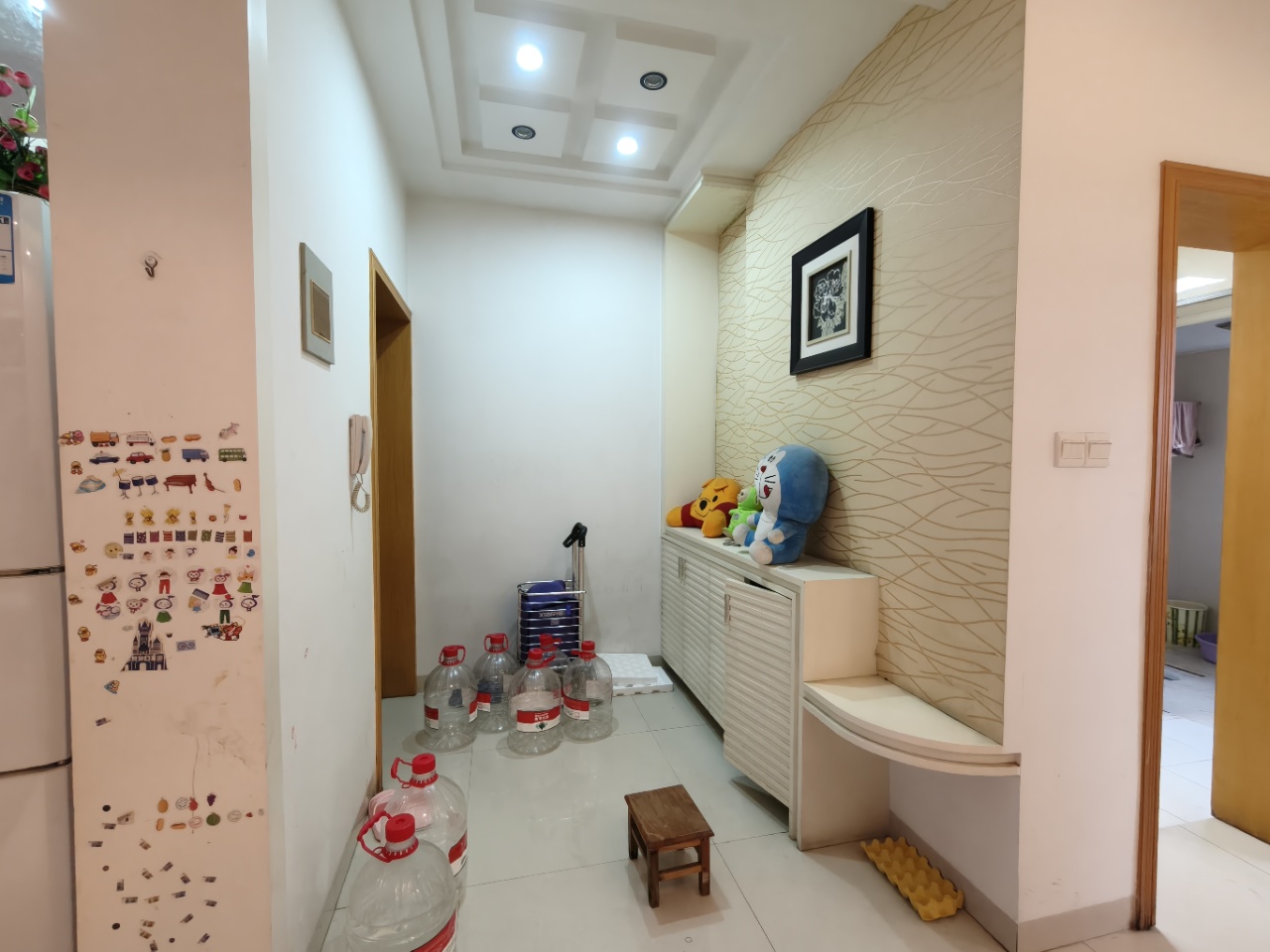 家园小区  4室2厅2卫    94.8万室内图