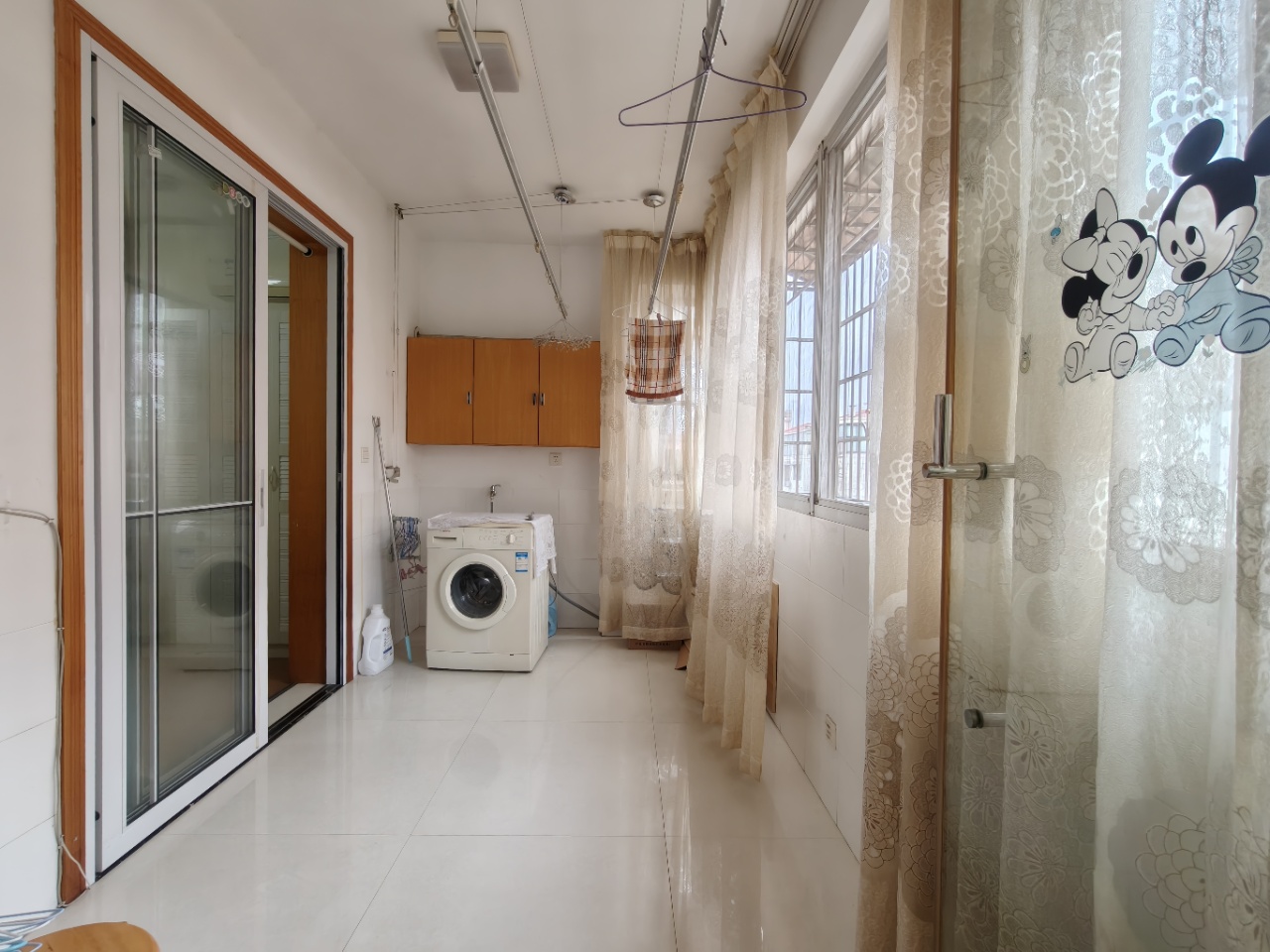 家园小区  4室2厅2卫    94.8万室内图