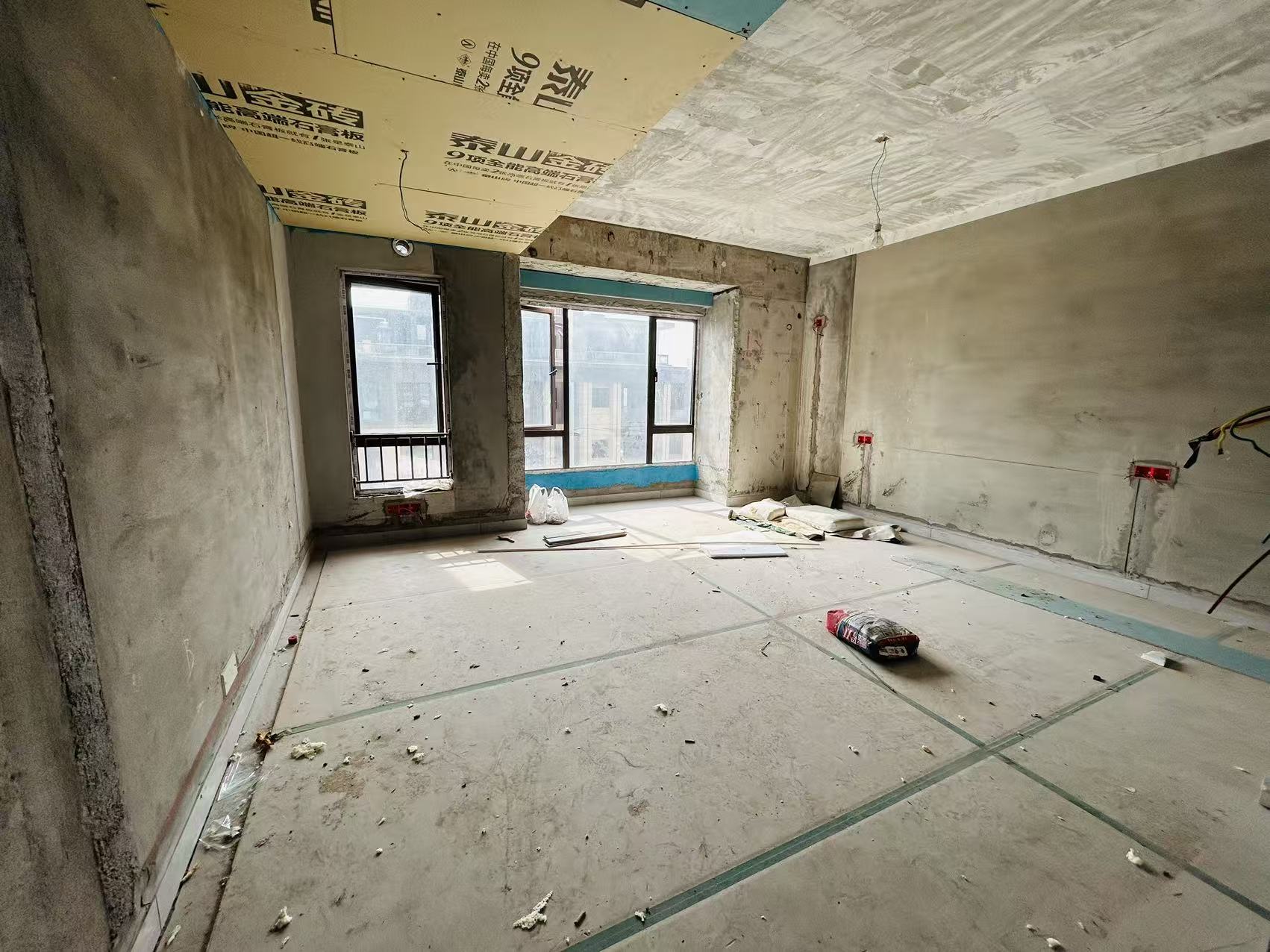 长房湘江府  4室2厅2卫    139.0万室内图