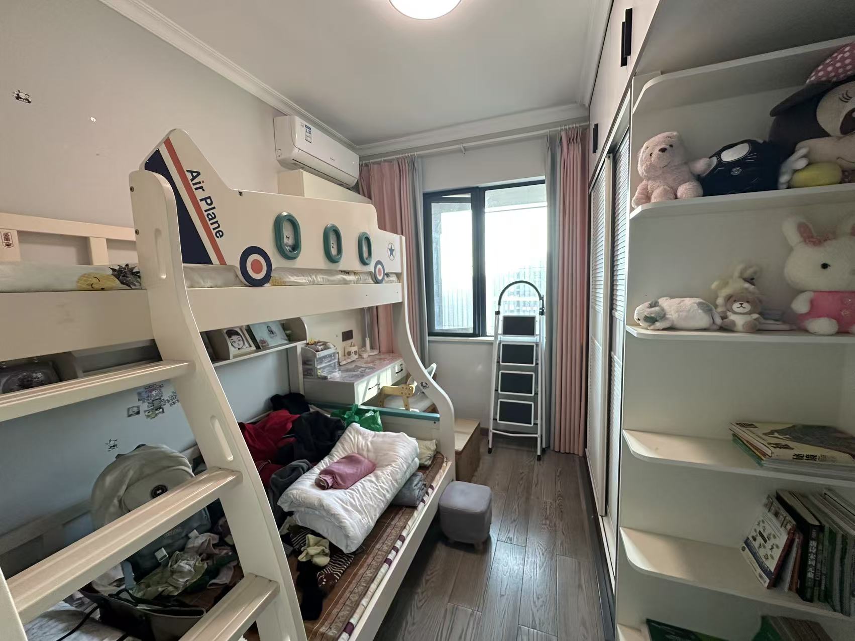 春藤小镇 4室2厅2卫 115.0万 春藤小镇 4室2厅2卫 115.0万室内图