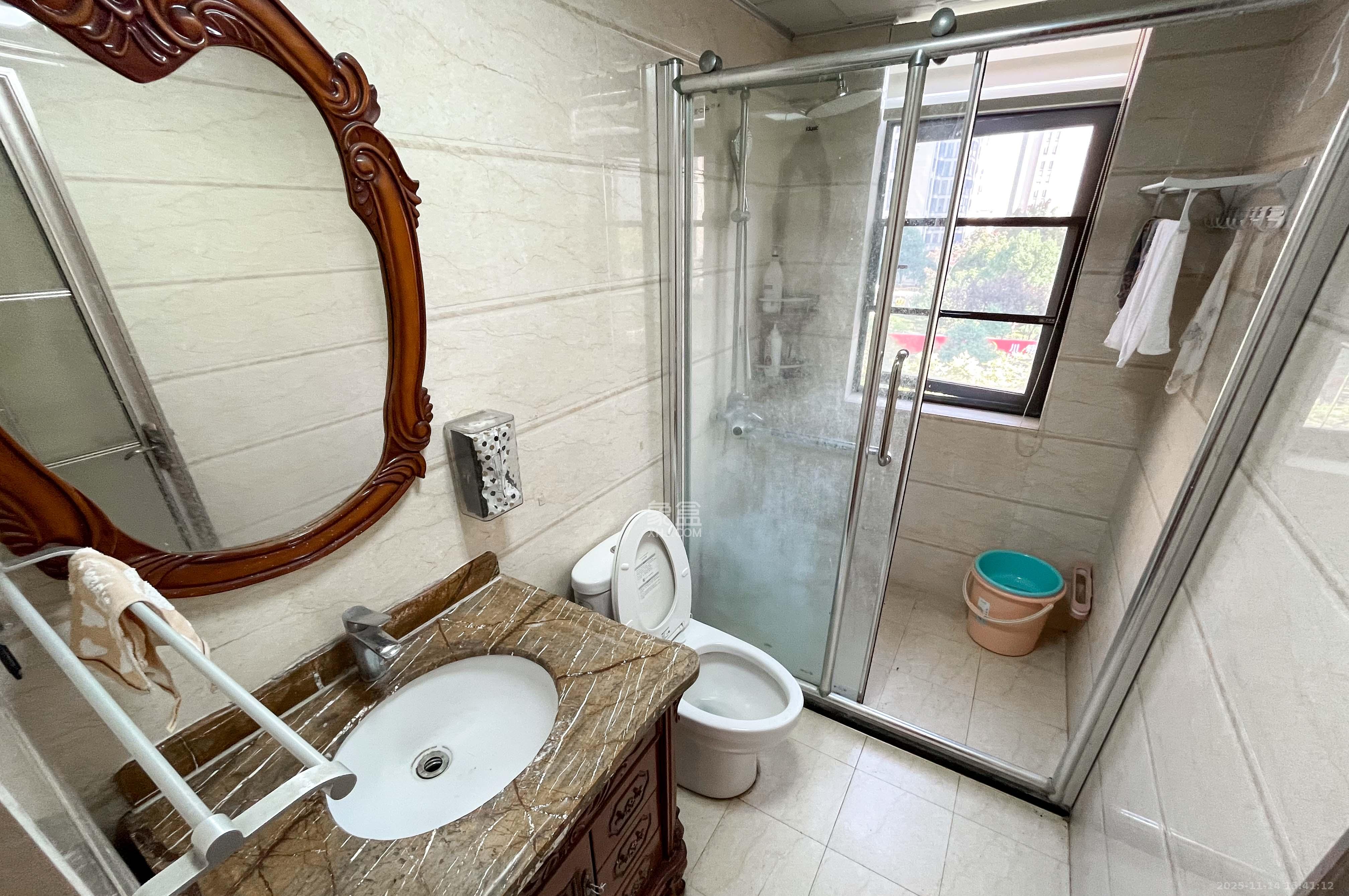 梅溪湖金茂悦(金悦雅苑) 4室2厅2卫 210.0万 梅溪湖金茂悦(金悦雅苑) 4室2厅2卫 210.0万卫生间