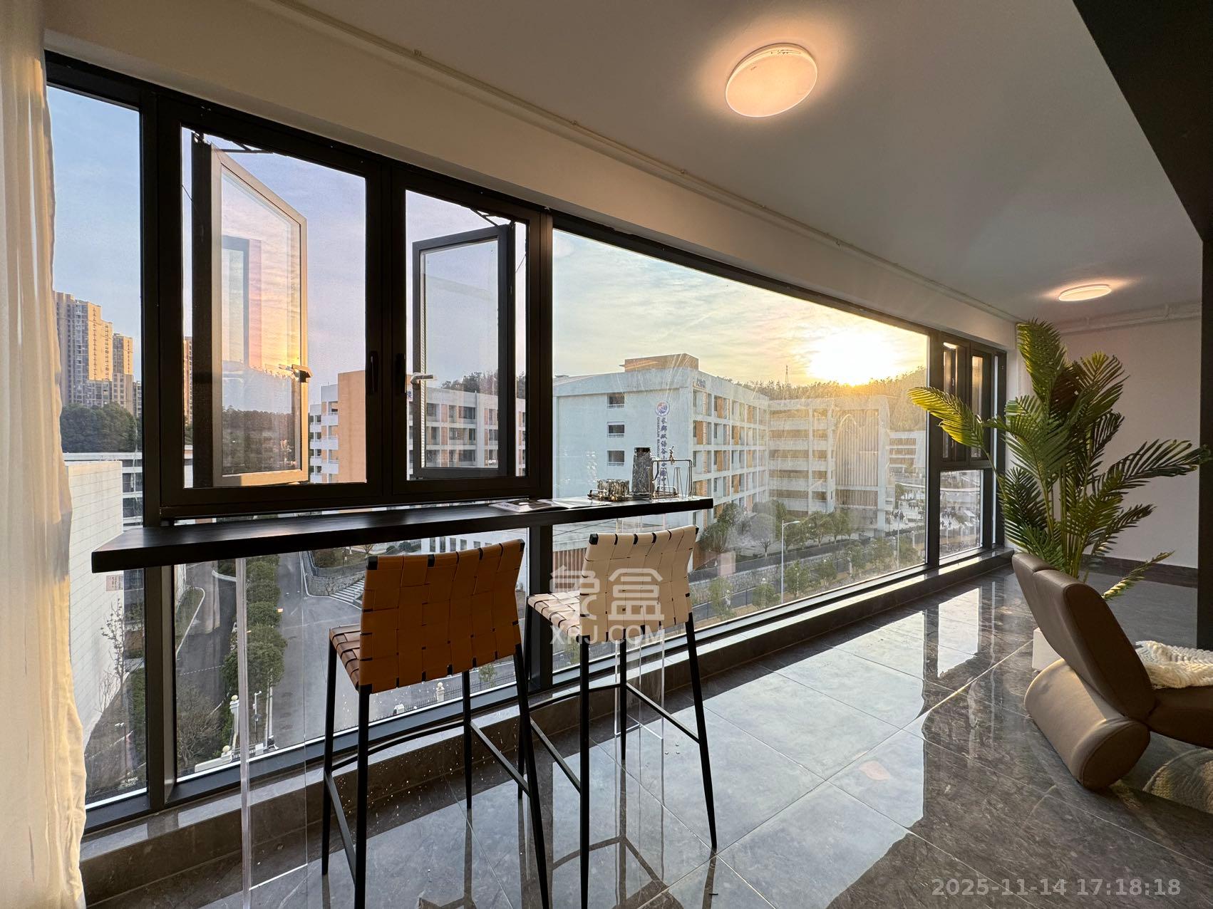 龙湖舜山府 4室2厅2卫 8800.0元/月 龙湖舜山府 4室2厅2卫 8800.0元/月室内图