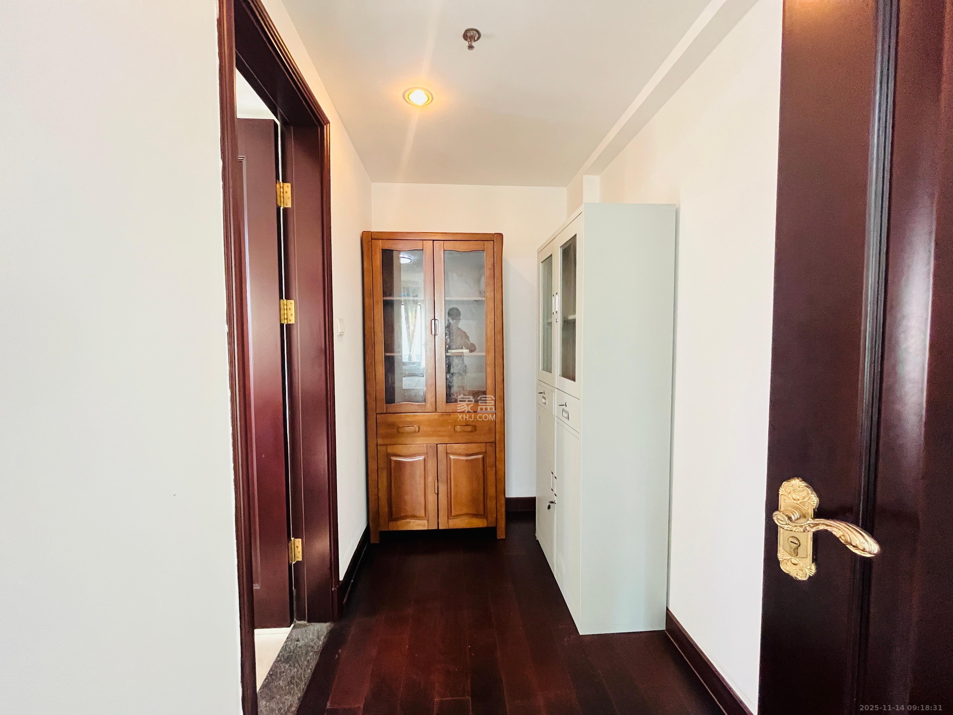 恒大御景湾  1室1厅1卫    2500.0元/月室内图