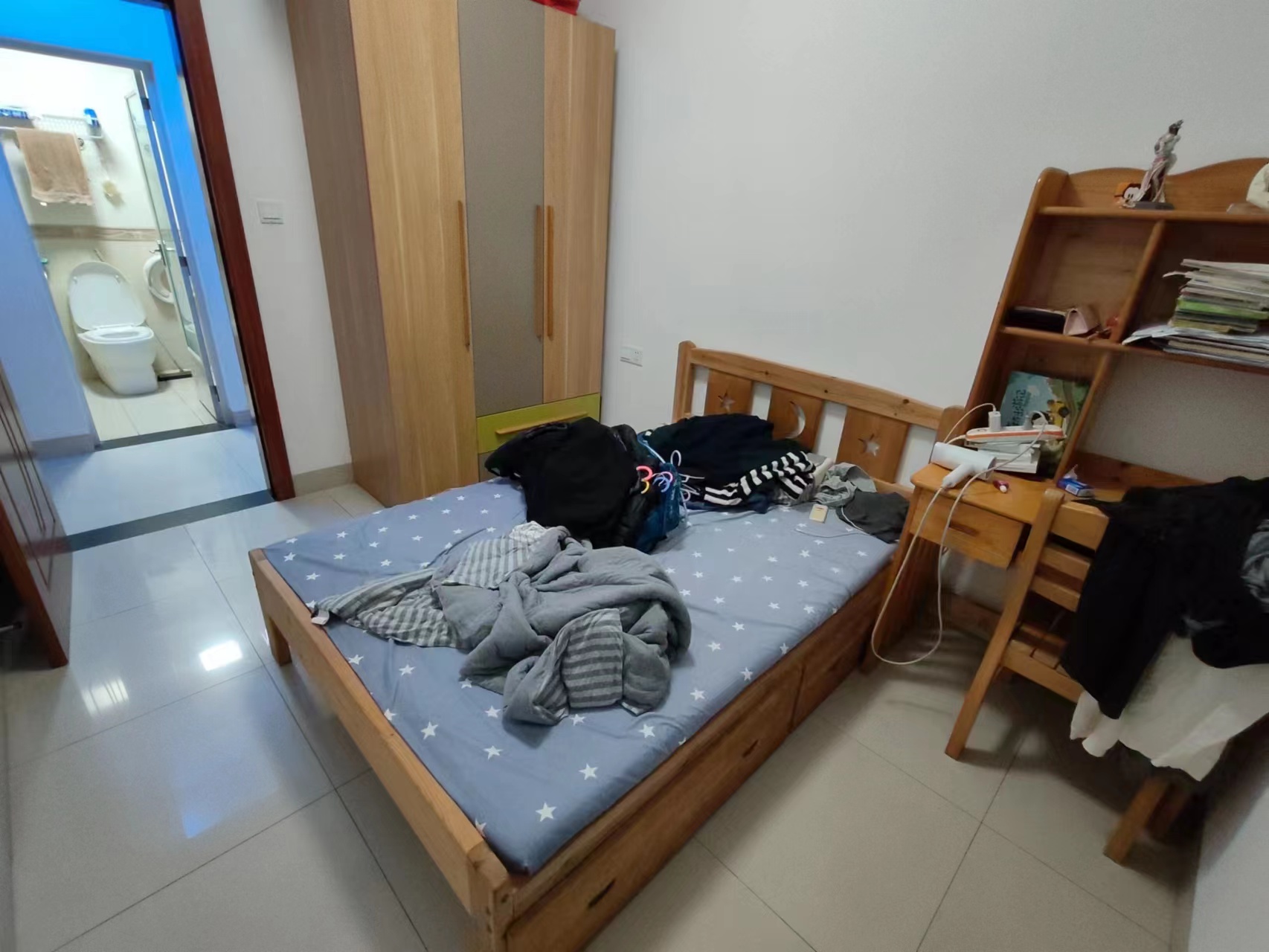 四季华庭金色年华 2室2厅1卫 2500.0元/月 四季华庭金色年华 2室2厅1卫 2500.0元/月室内图