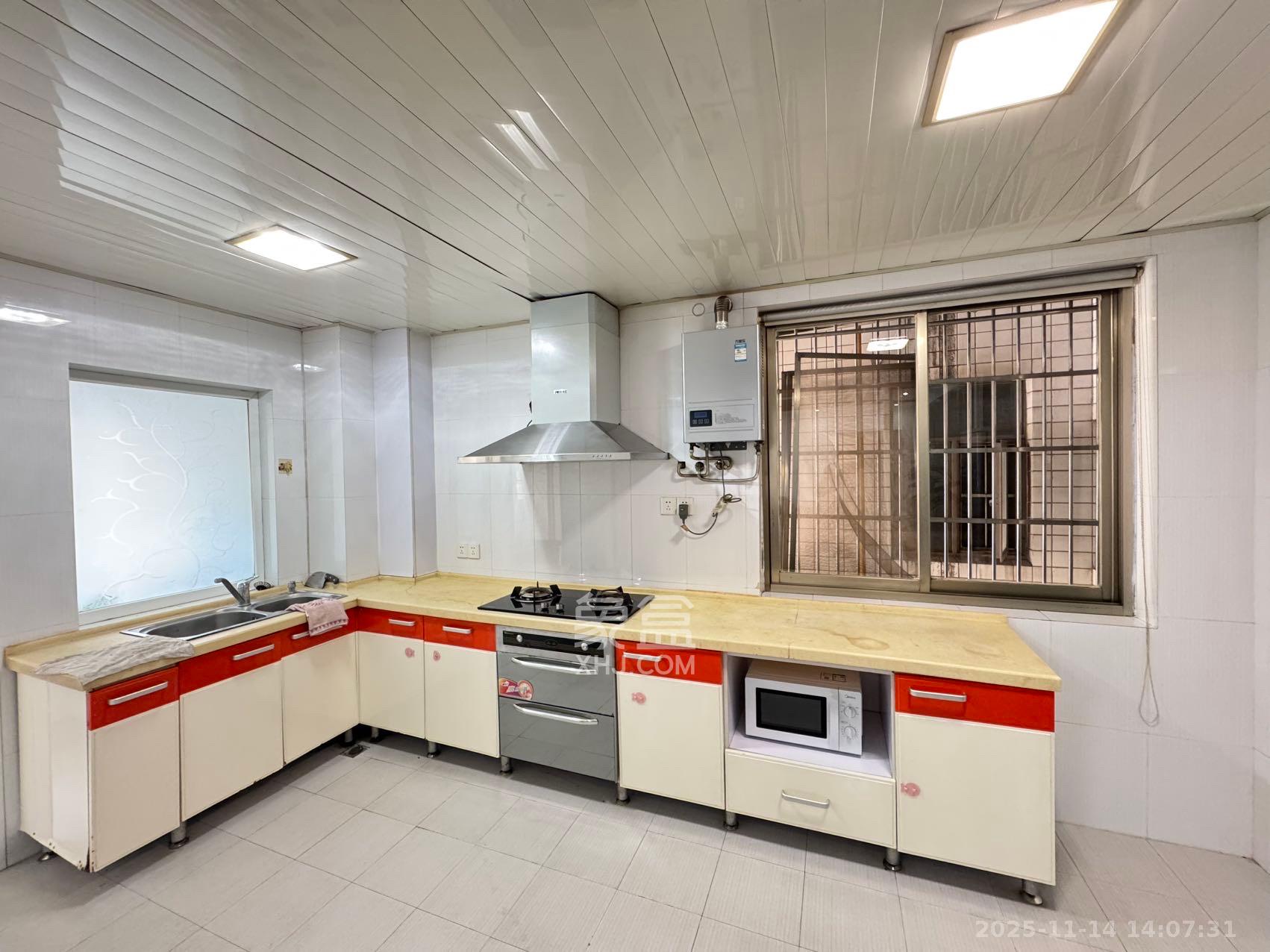 佳天雅苑  3室2厅1卫    2400.0元/月室内图