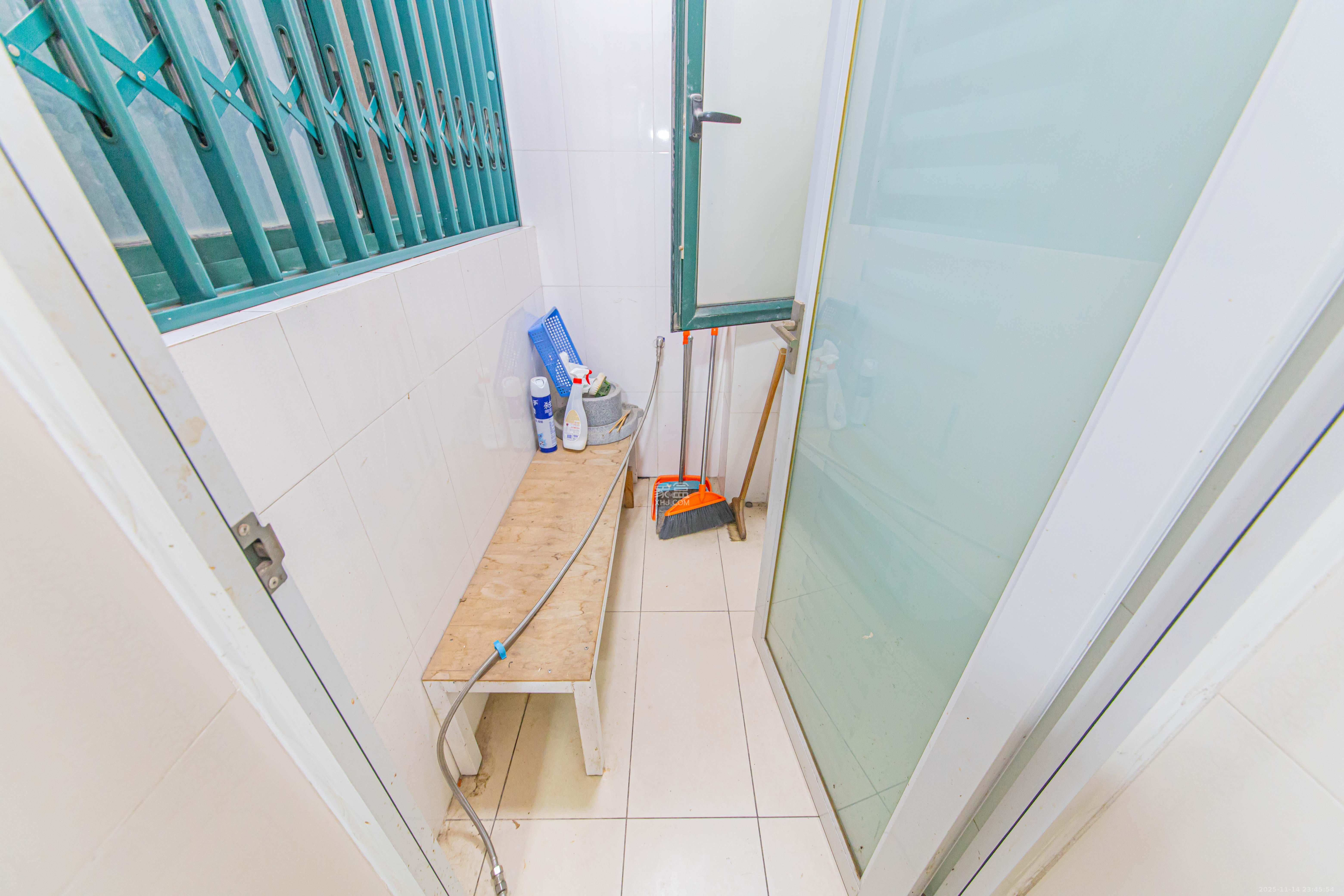 银桂苑 4室2厅2卫 145.0万 银桂苑 4室2厅2卫 145.0万厨房