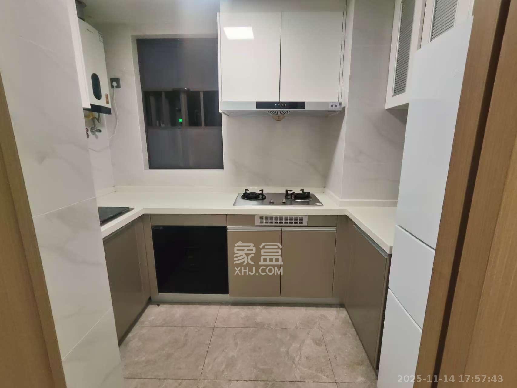 招商华发依云曦城  3室2厅2卫    2500.0元/月室内图