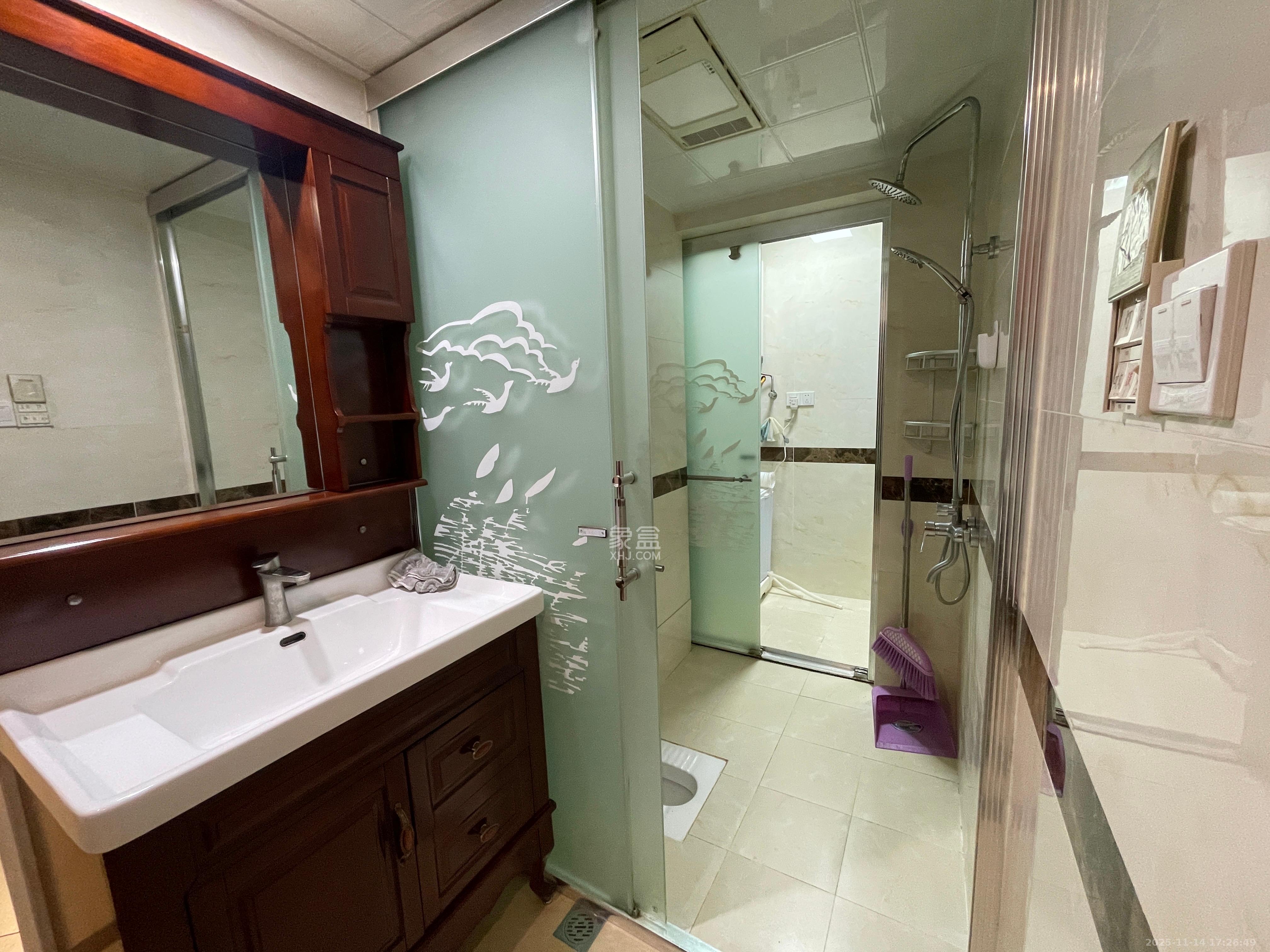 中国铁建梅溪青秀二期  3室2厅2卫    2600.0元/月室内图