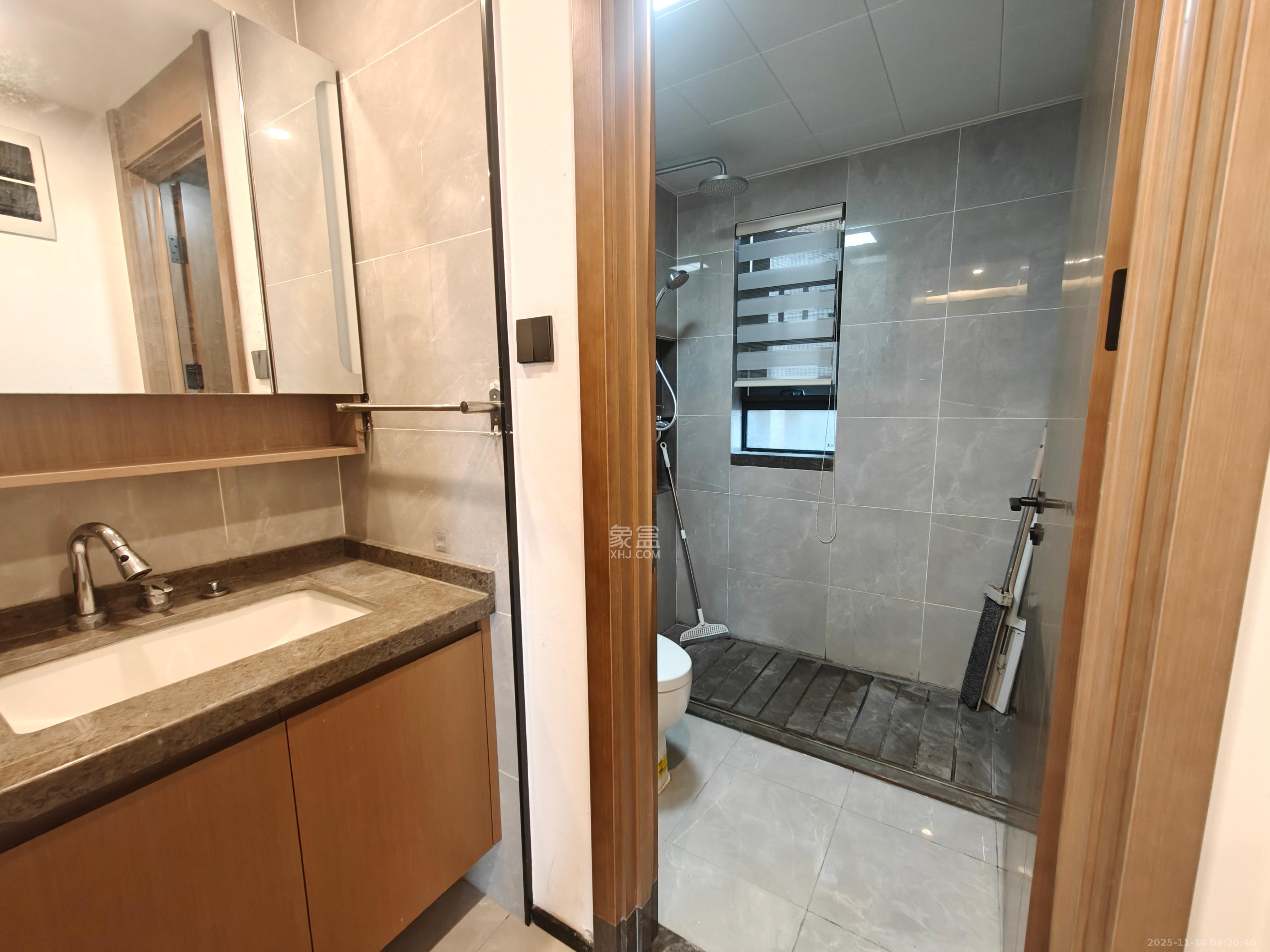 万科金域蓝湾  4室2厅2卫    4100.0元/月室内图