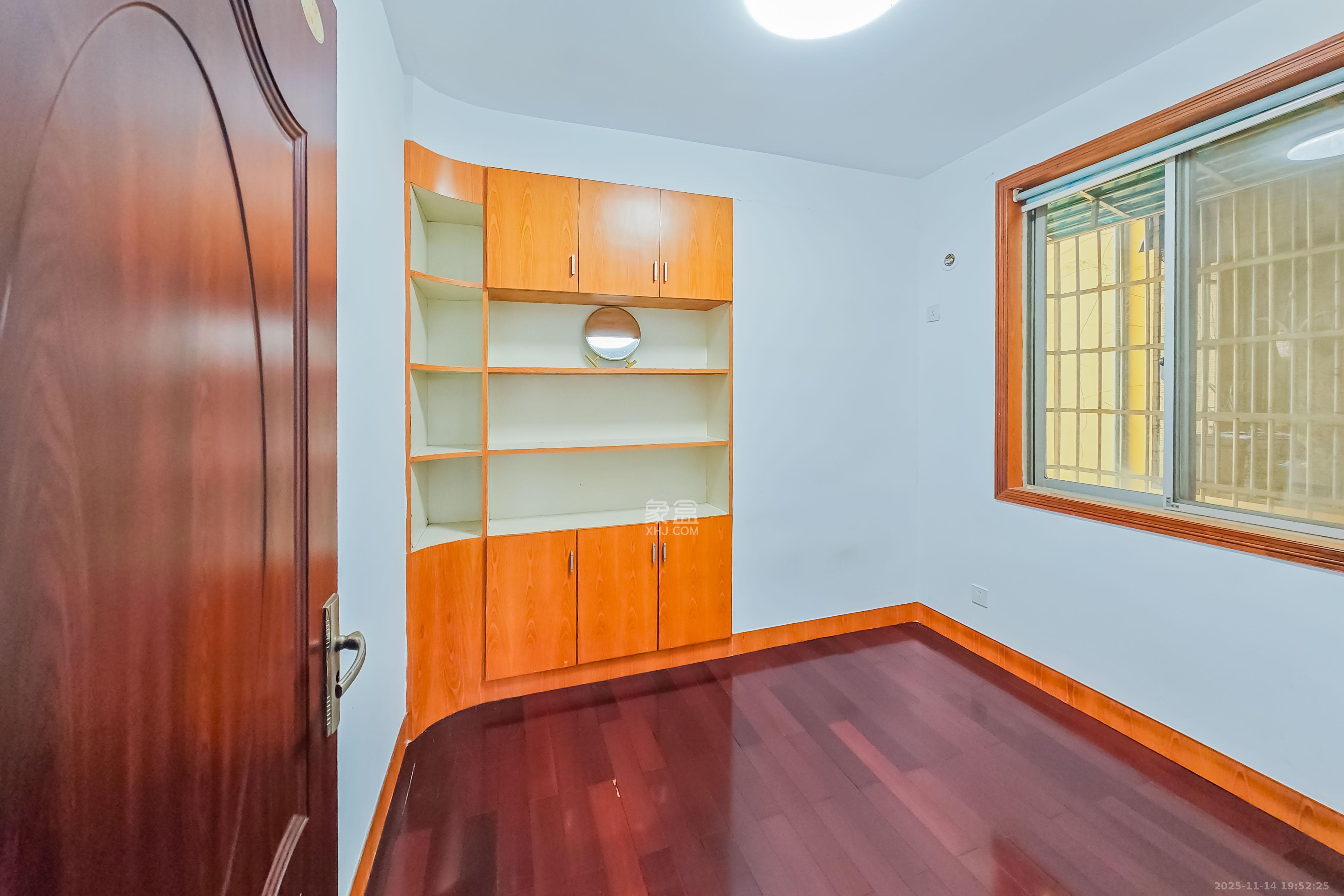 新星小区 2室1厅1卫 64.0万 新星小区 2室1厅1卫 64.0万卧室