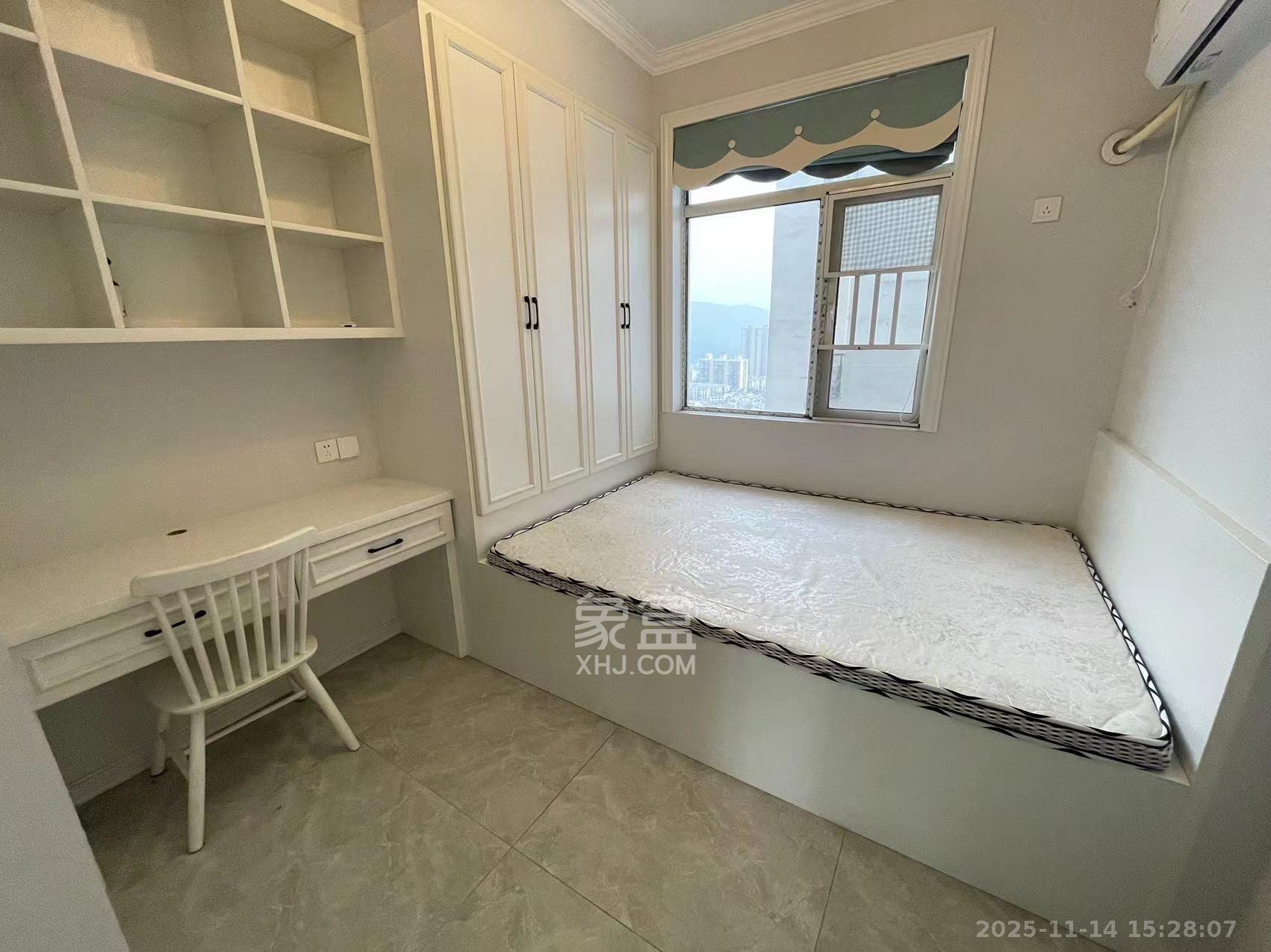 美麓阳光  2室2厅1卫    2800.0元/月室内图