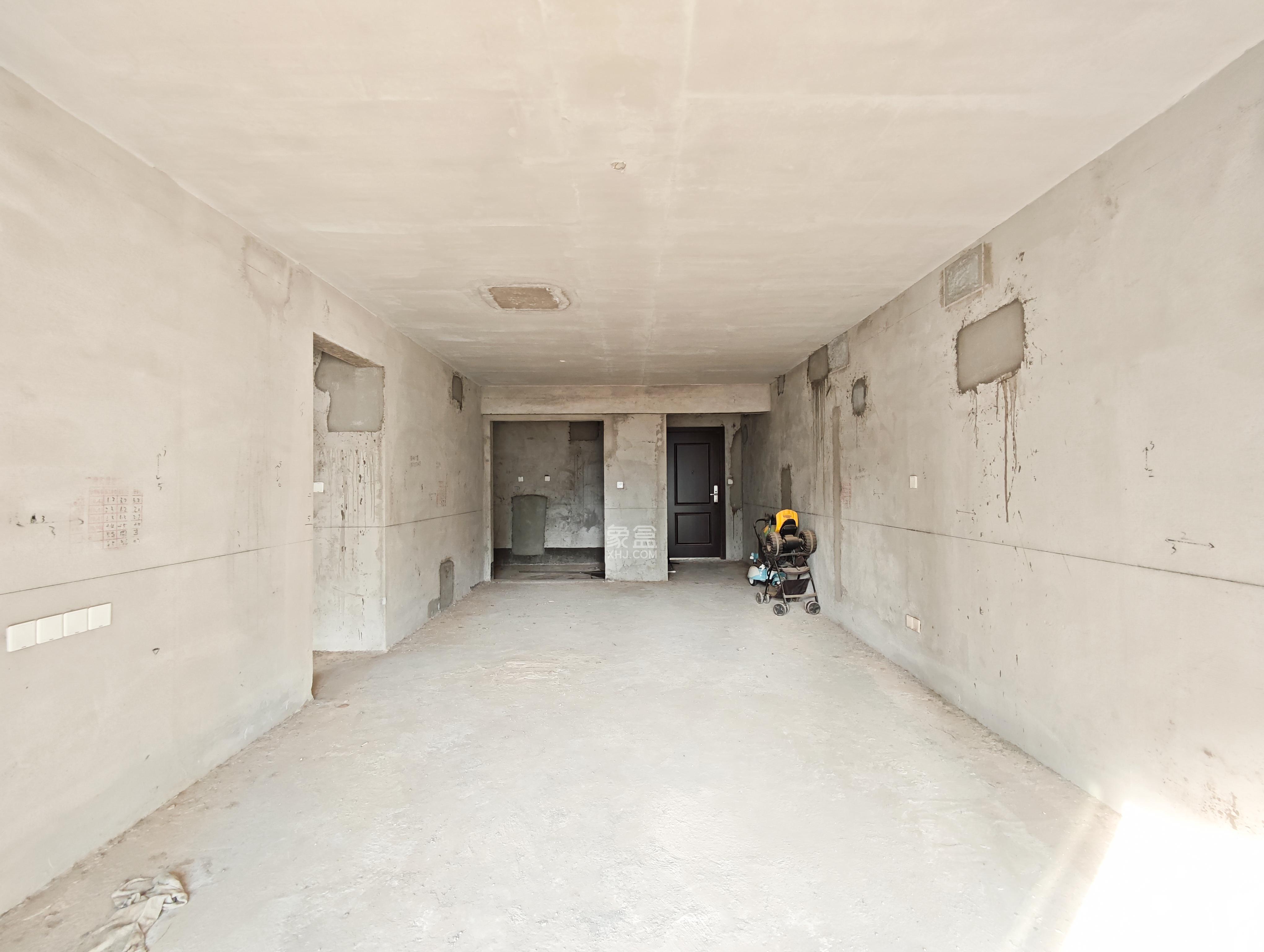 碧桂园南城首府（东宸林海）  3室2厅2卫    72.8万