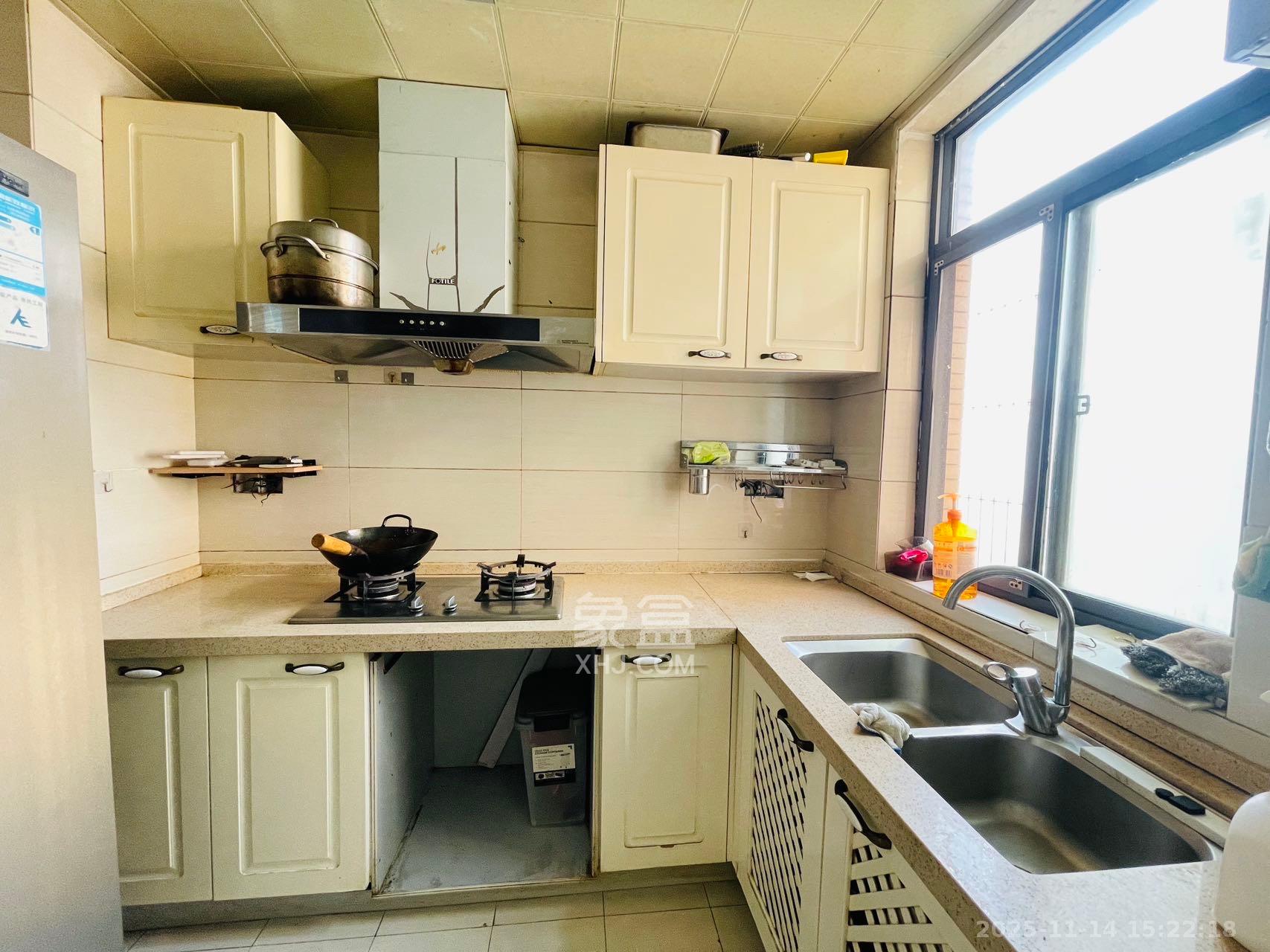 江河双水湾  3室2厅2卫    2500.0元/月室内图