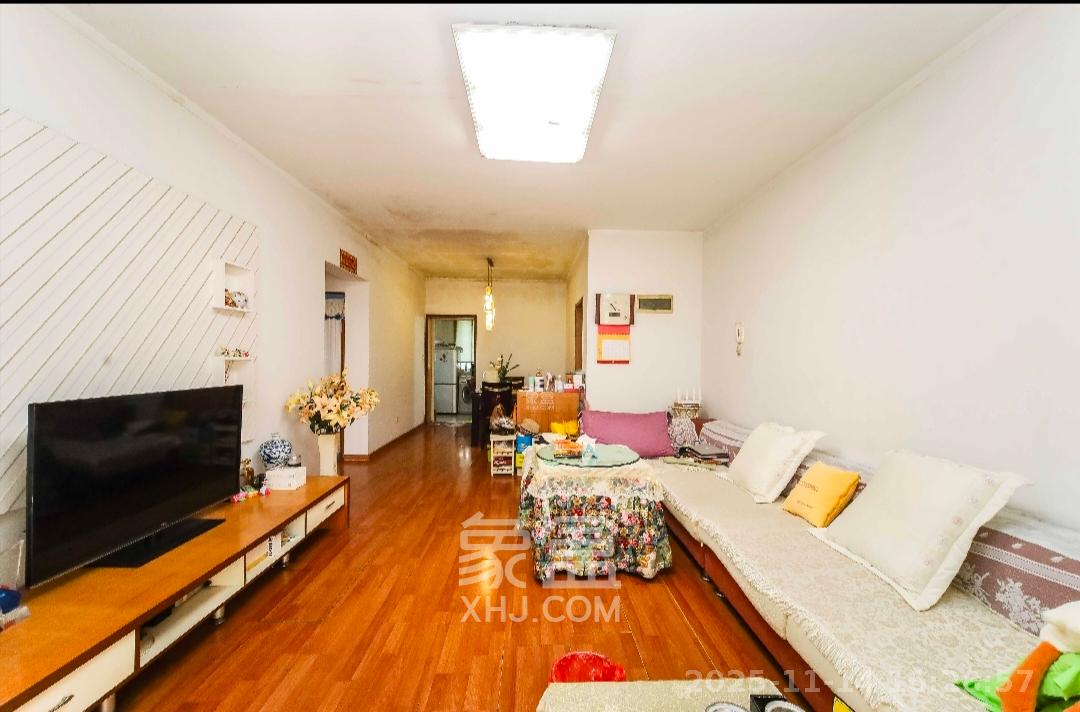 新桥小区 2室2厅1卫 2000.0元/月 新桥小区 2室2厅1卫 2000.0元/月室内图