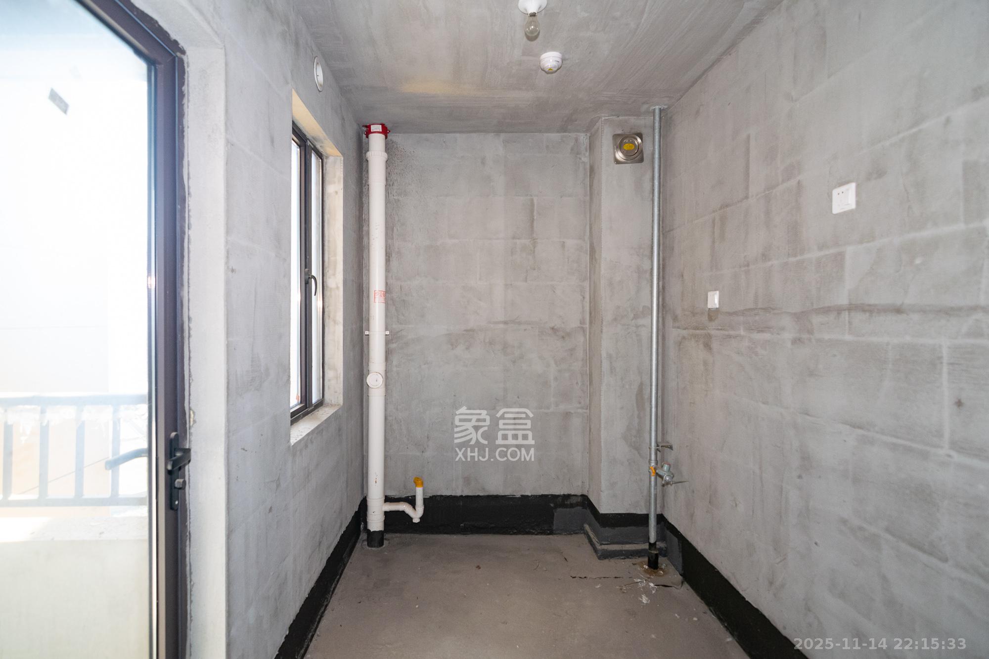 长房星珑湾 4室2厅2卫 65.0万 长房星珑湾 4室2厅2卫 65.0万厨房