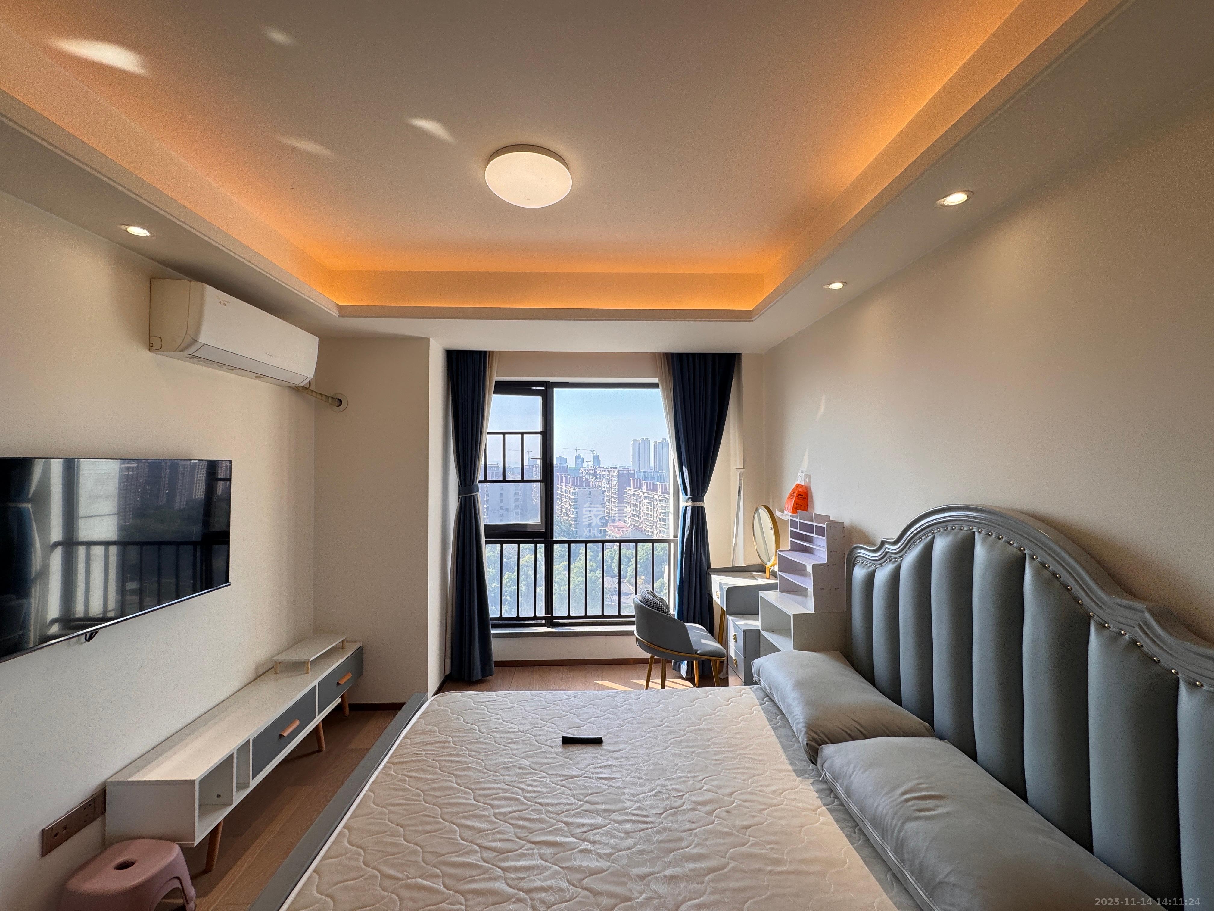 旭辉华宇南宸府  1室0厅0卫    1400.0元/月室内图