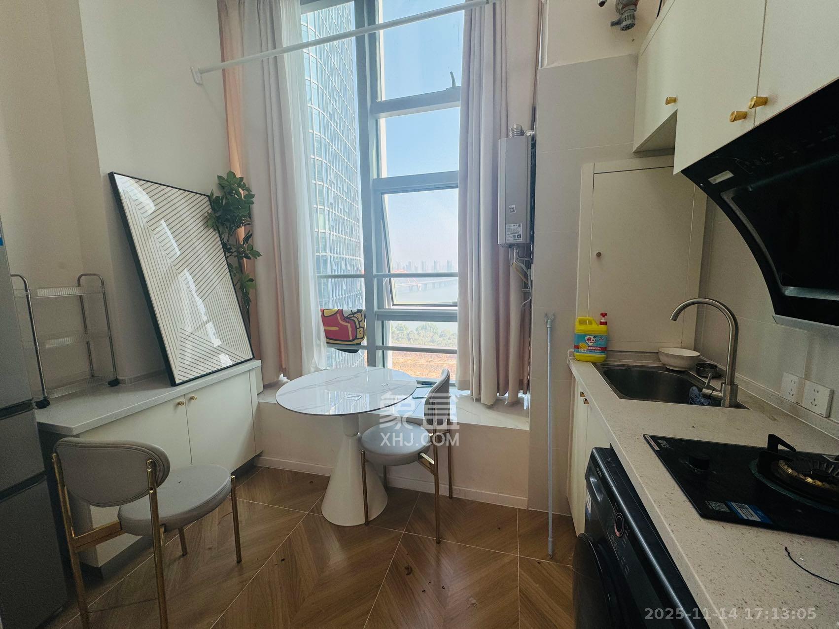 复地滨江金融中心  1室1厅1卫    2100.0元/月室内图