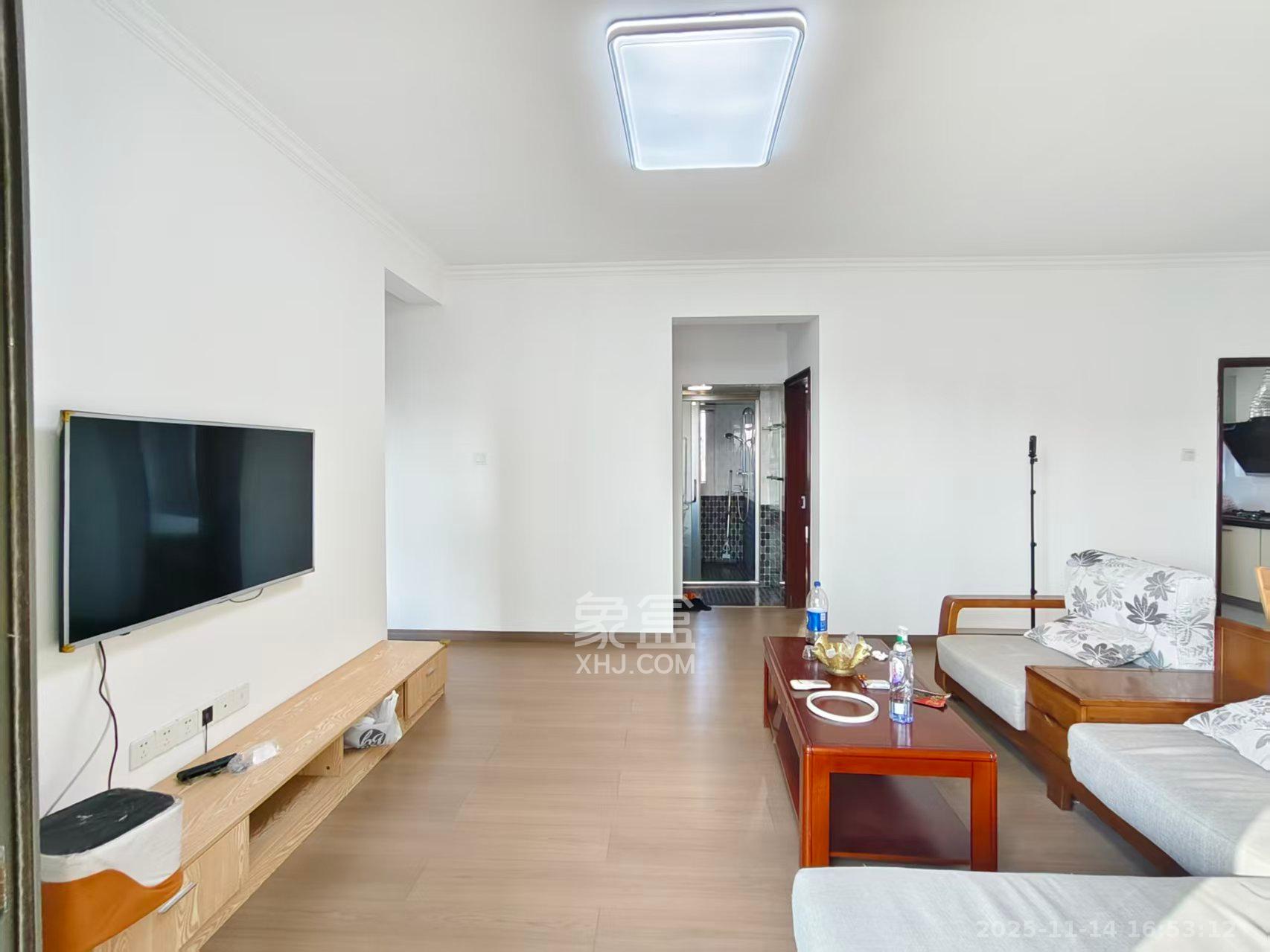 湘域熙岸  3室2厅2卫    3200.0元/月