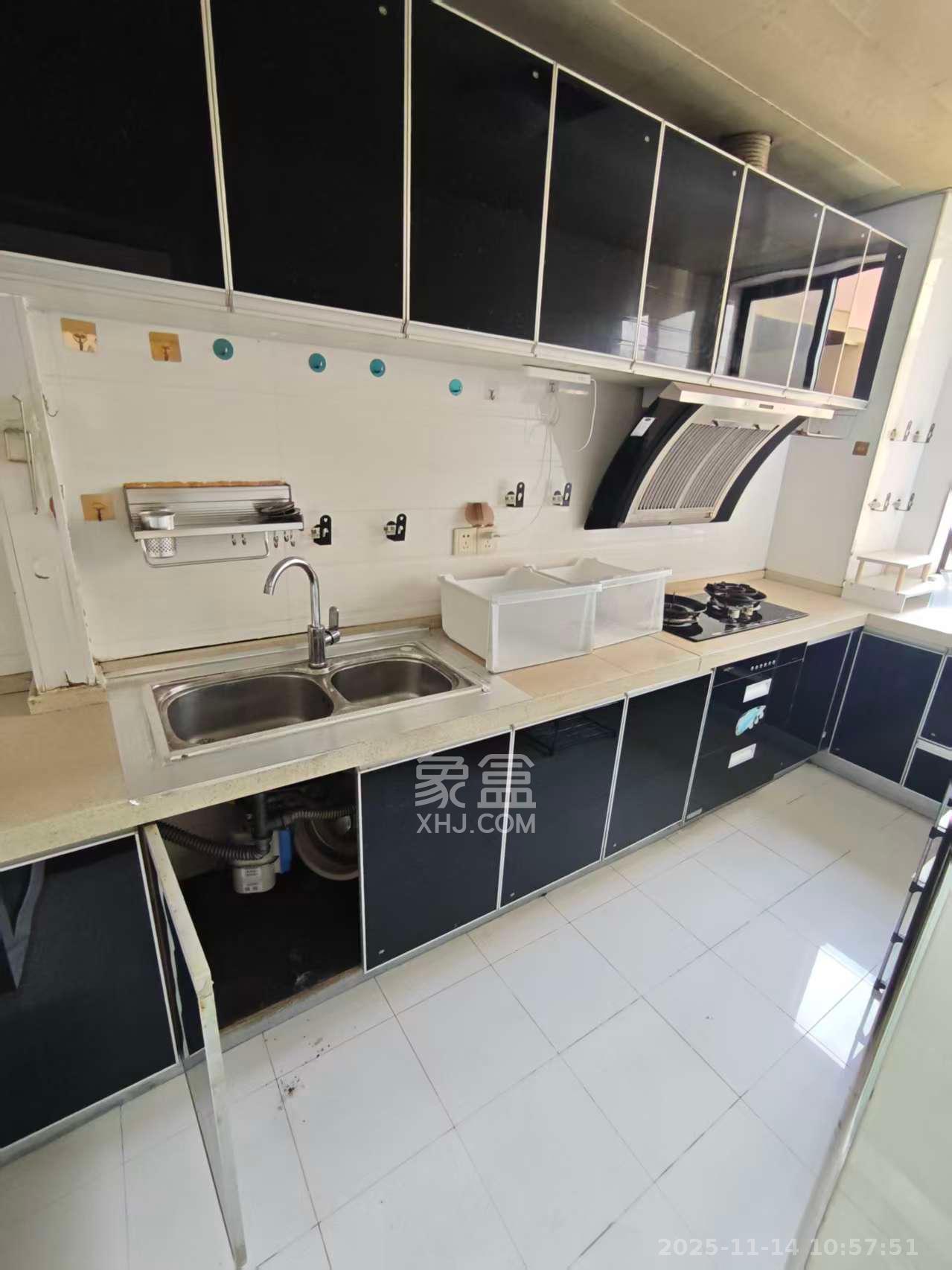 华盛世纪新城 4室2厅2卫 2400.0元/月 华盛世纪新城 4室2厅2卫 2400.0元/月室内图