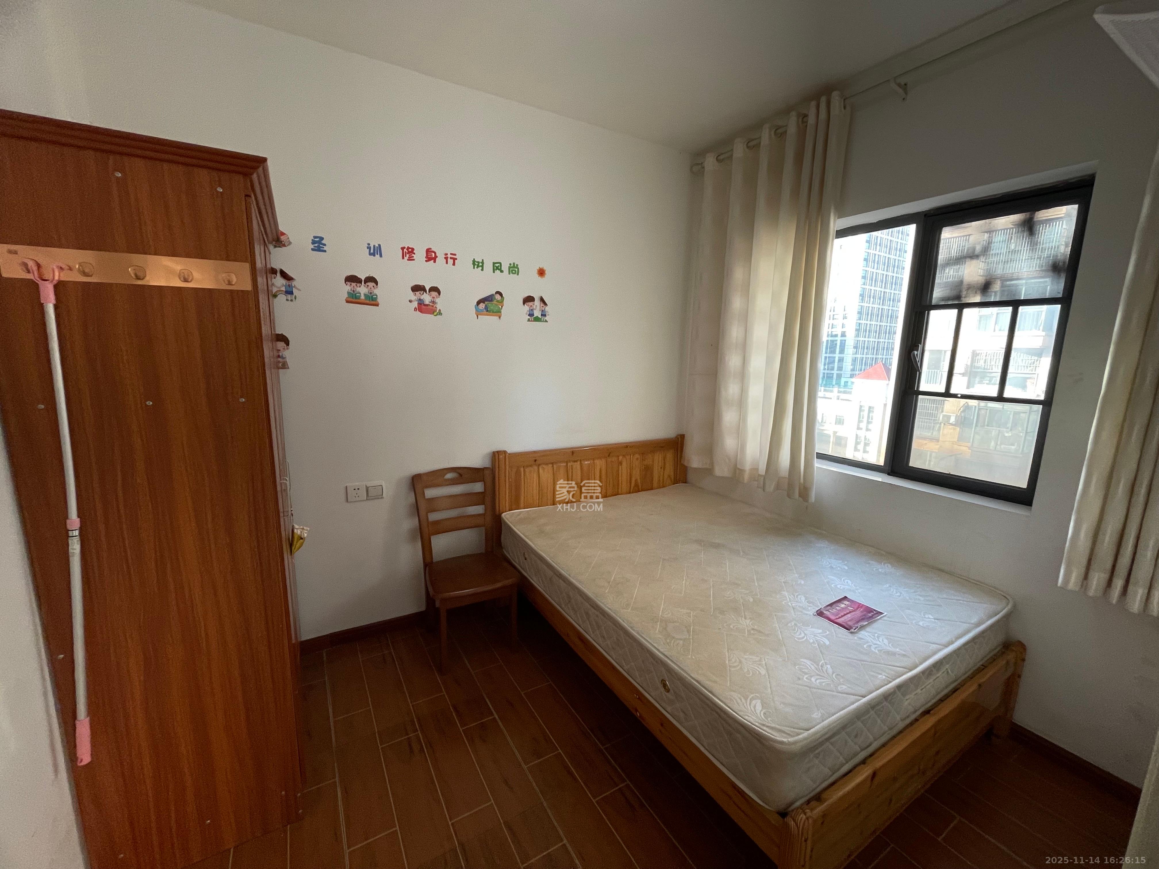 中城丽景香山园 3室2厅2卫 3000.0元/月 中城丽景香山园 3室2厅2卫 3000.0元/月室内图