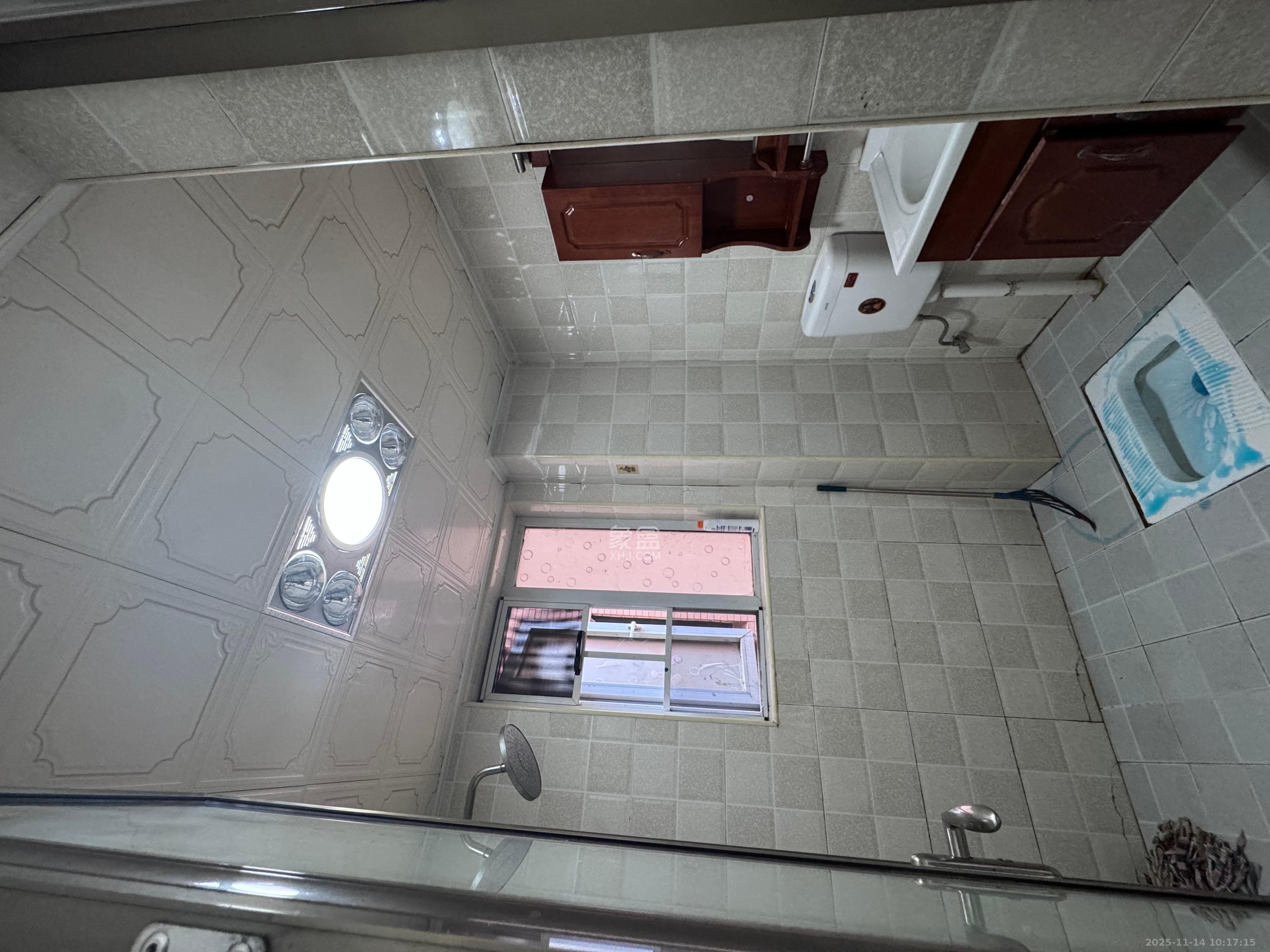 丽发新城  2室2厅1卫    1600.0元/月室内图