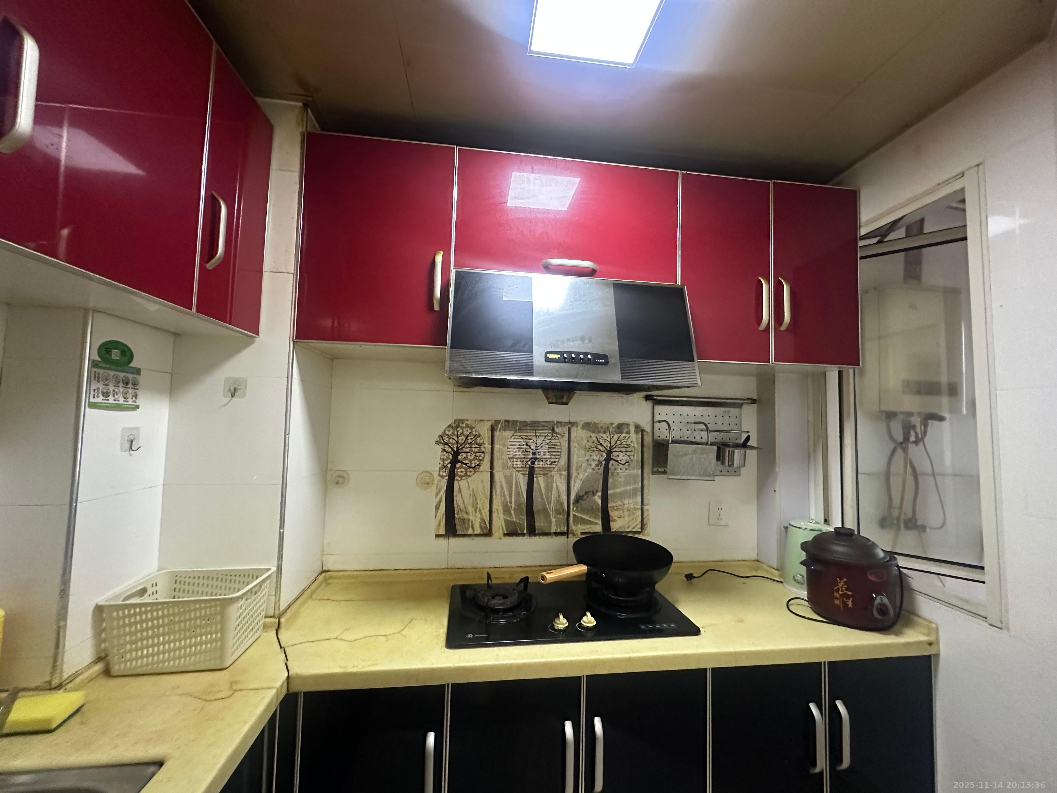 红旗区三片  1室1厅1卫    1800.0元/月室内图