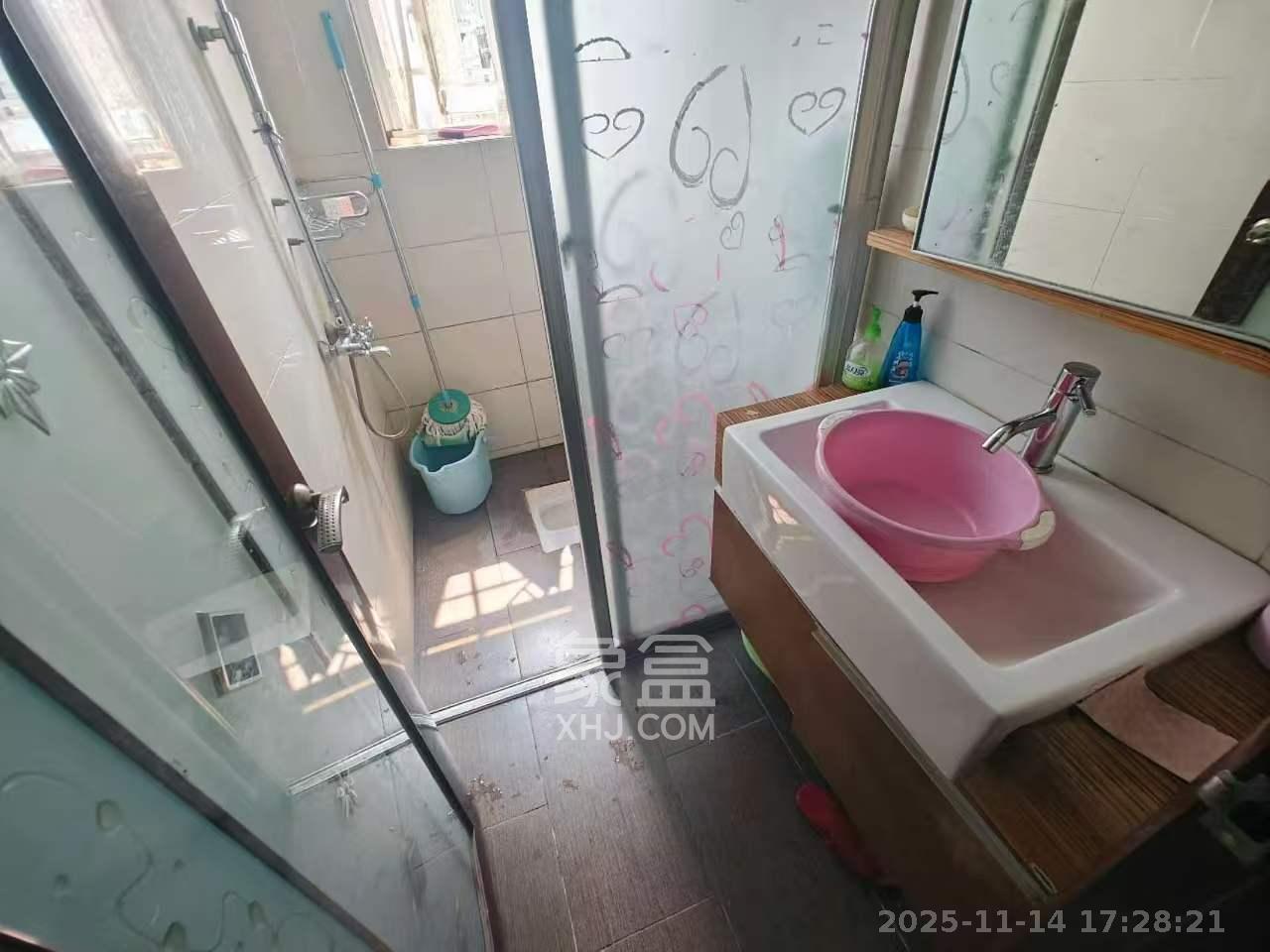 紫薇鑫园  4室2厅2卫    3000.0元/月室内图