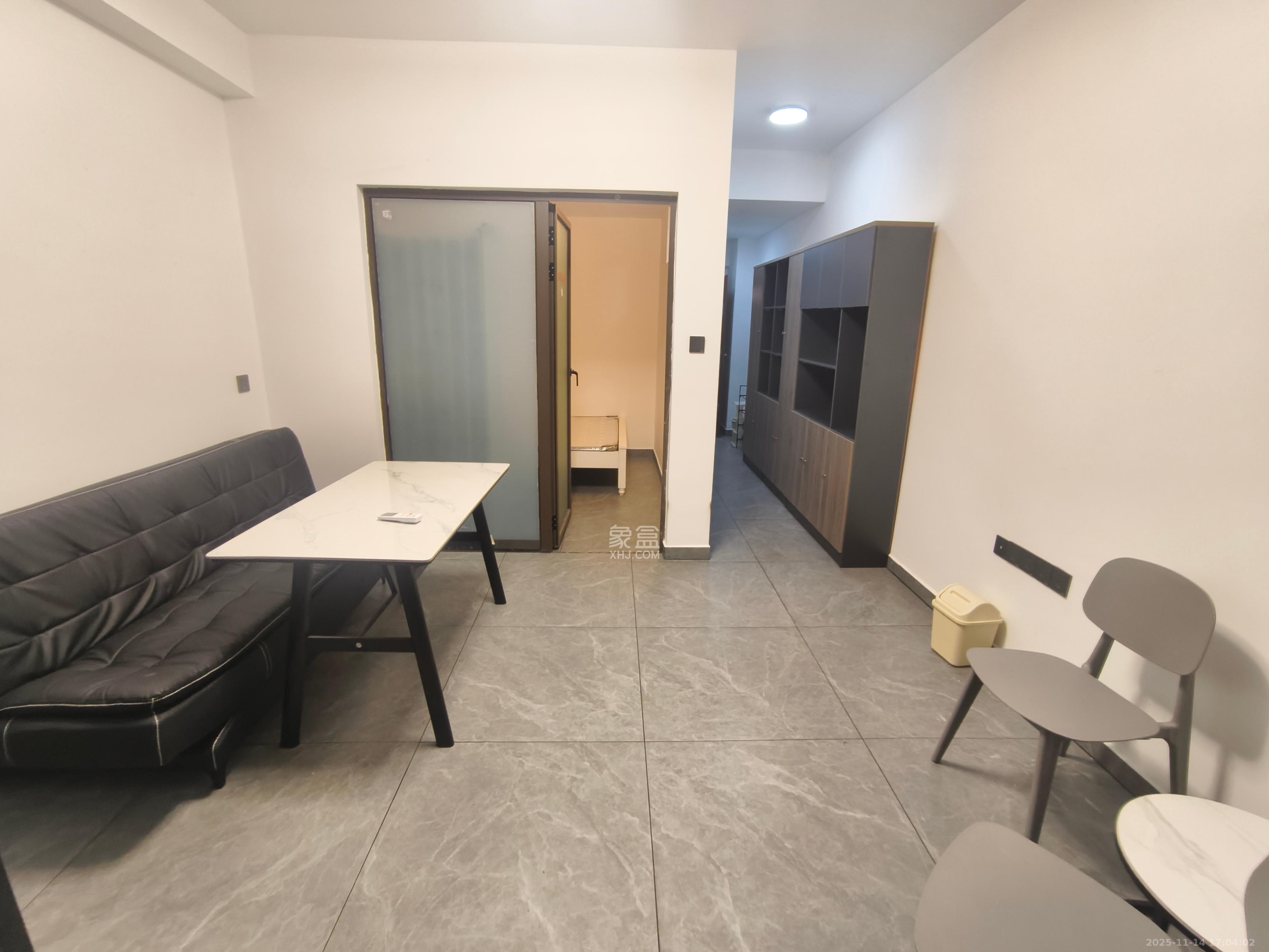 福晟钱隆国际（晟冉景苑）  1室0厅0卫    1650.0元/月室内图