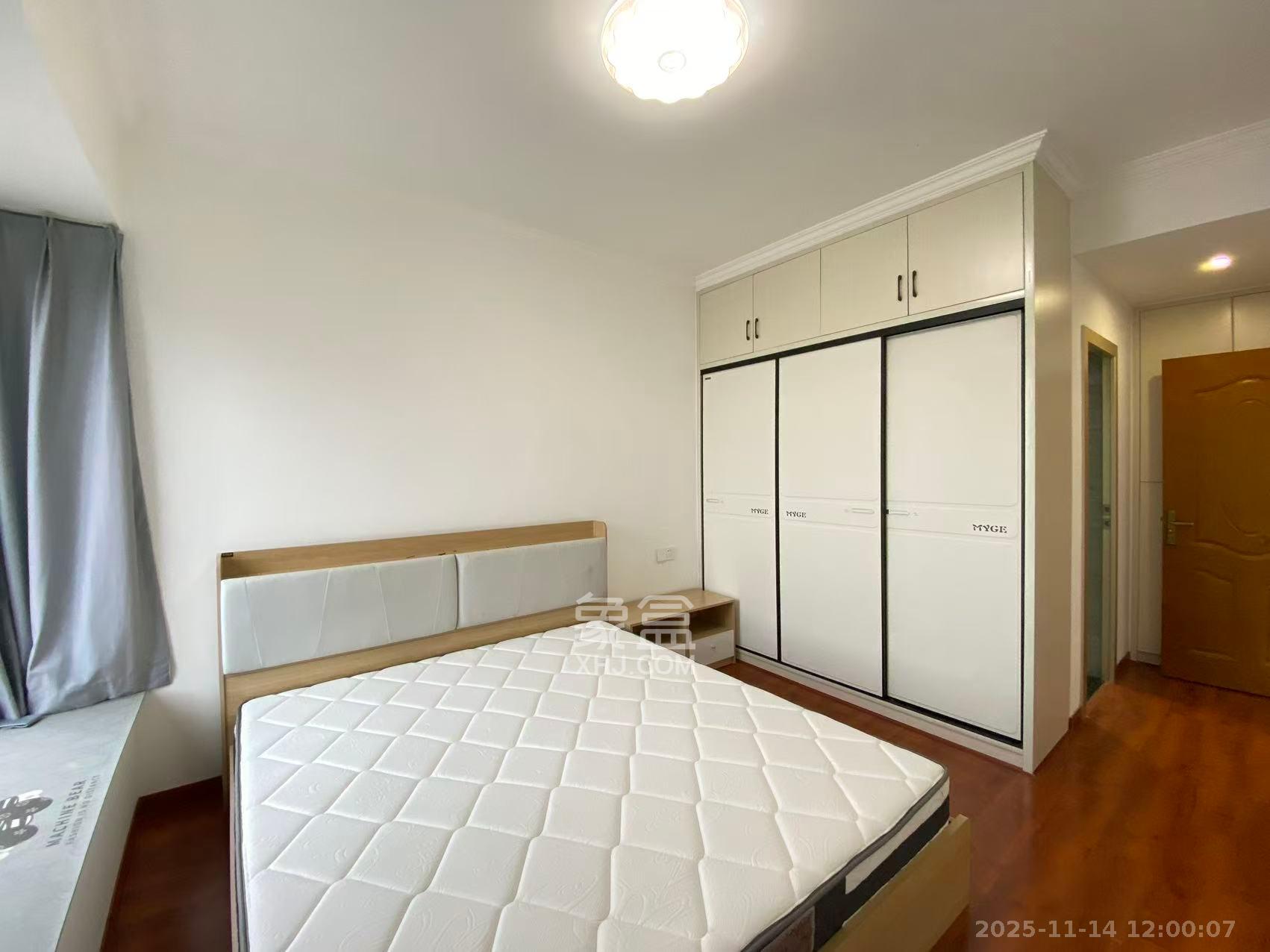 长房东旭国际  3室2厅2卫    3500.0元/月室内图