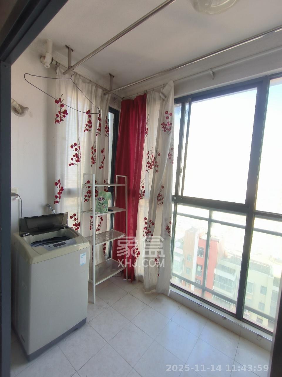 巢之恋  3室2厅2卫    2200.0元/月室内图