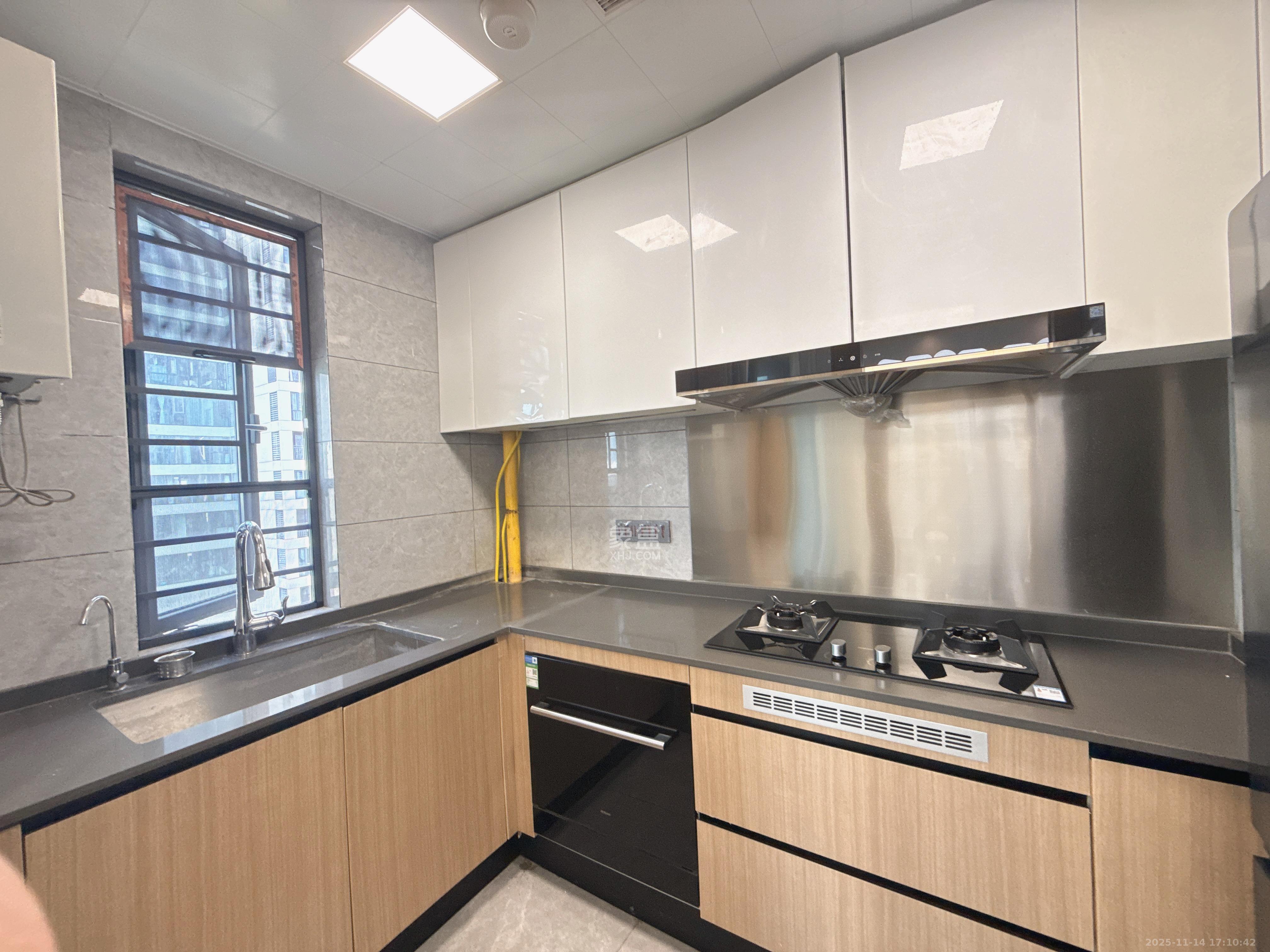 阳明山庄 2室2厅2卫 1100.0元/月 阳明山庄 2室2厅2卫 1100.0元/月室内图